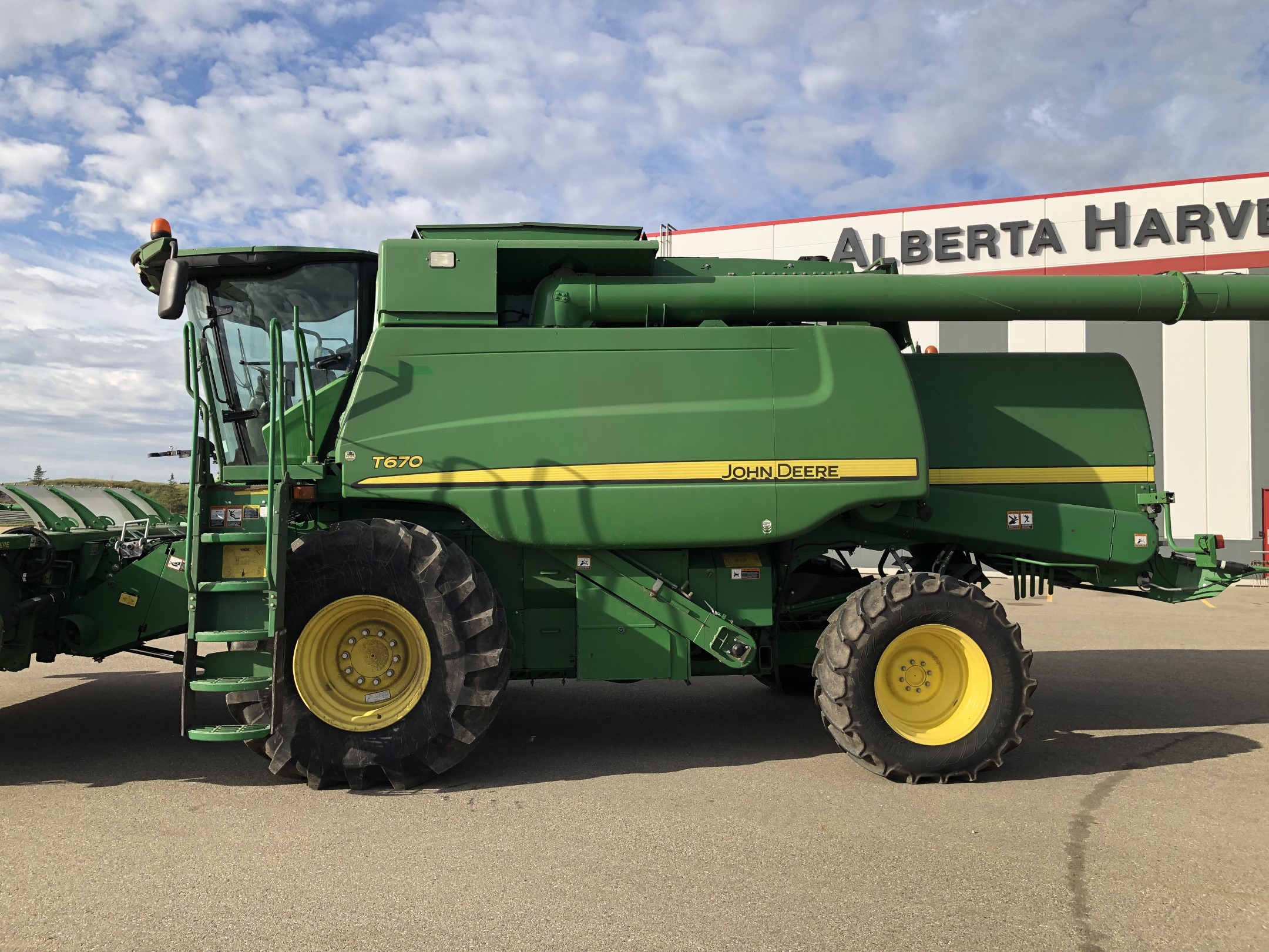 2014 John Deere T670 Combine