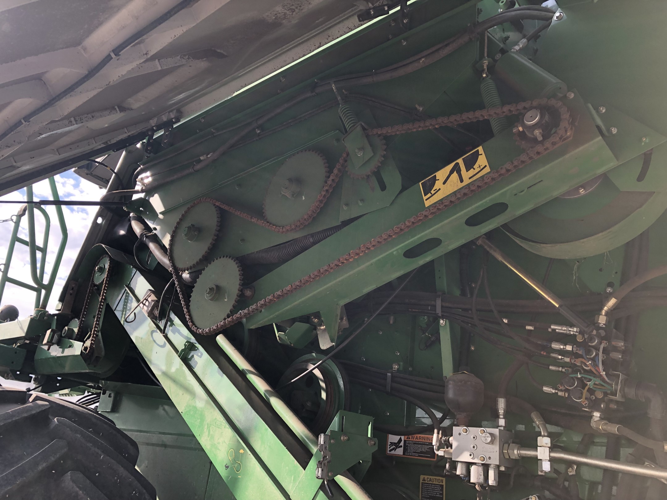 2014 John Deere T670 Combine