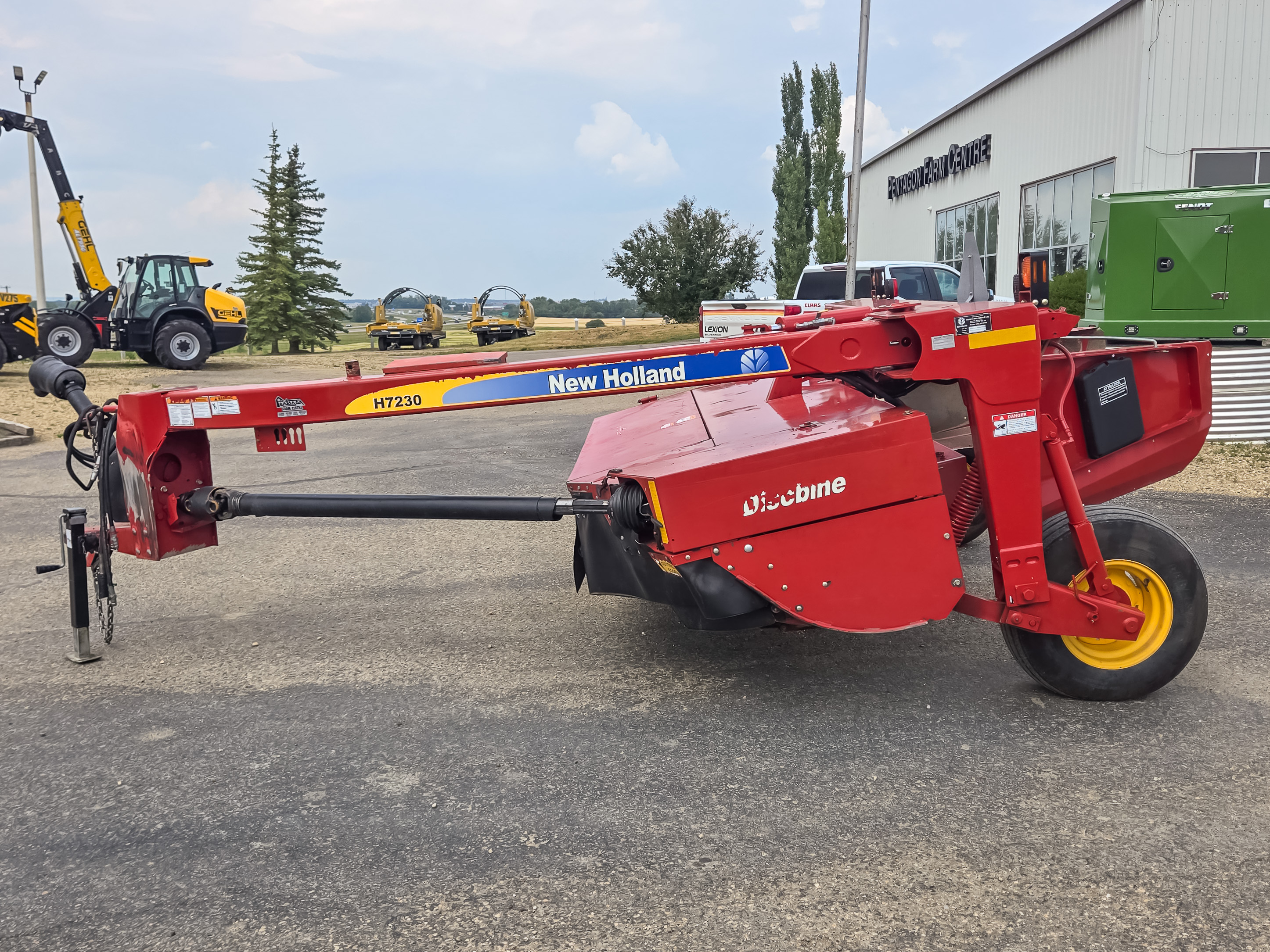 2009 New Holland H7230 Mower Conditioner