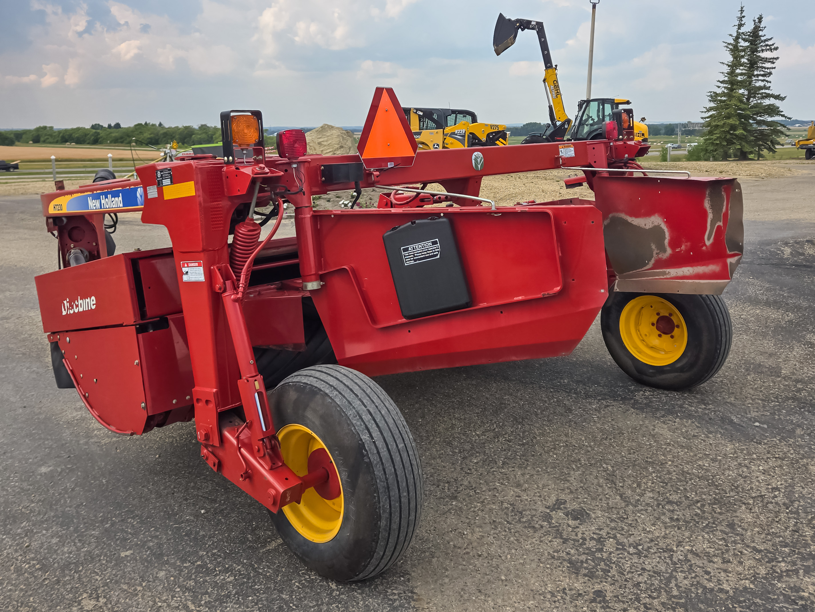 2009 New Holland H7230 Mower Conditioner