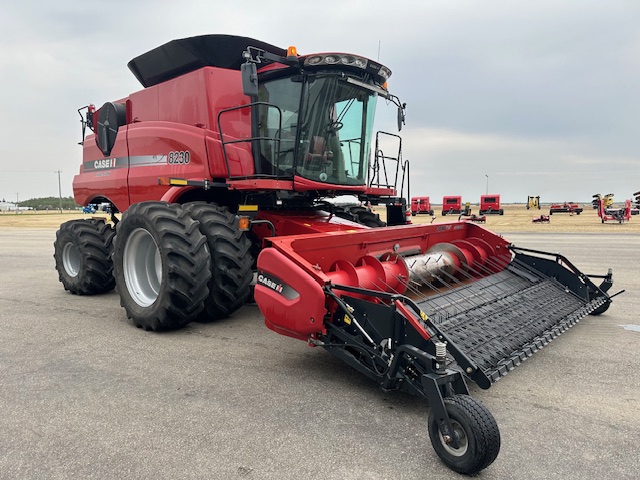 2014 Case IH 8230 Combine