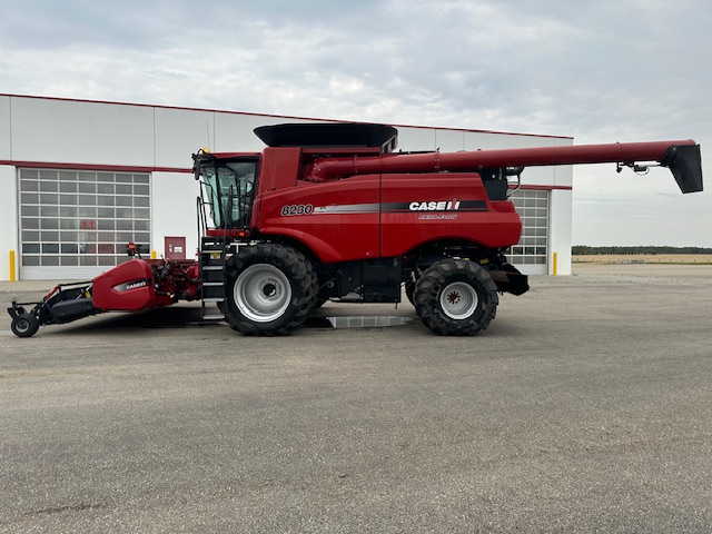 2014 Case IH 8230 Combine