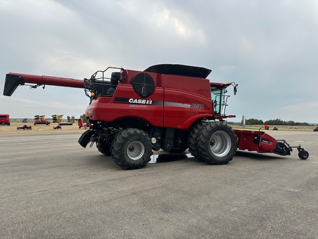 2014 Case IH 8230 Combine