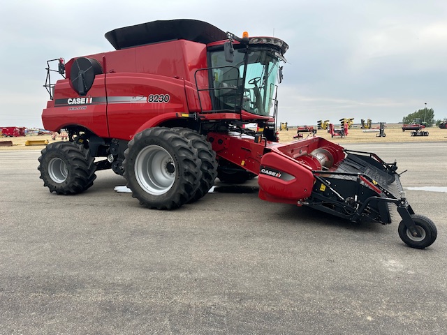 2014 Case IH 8230 Combine