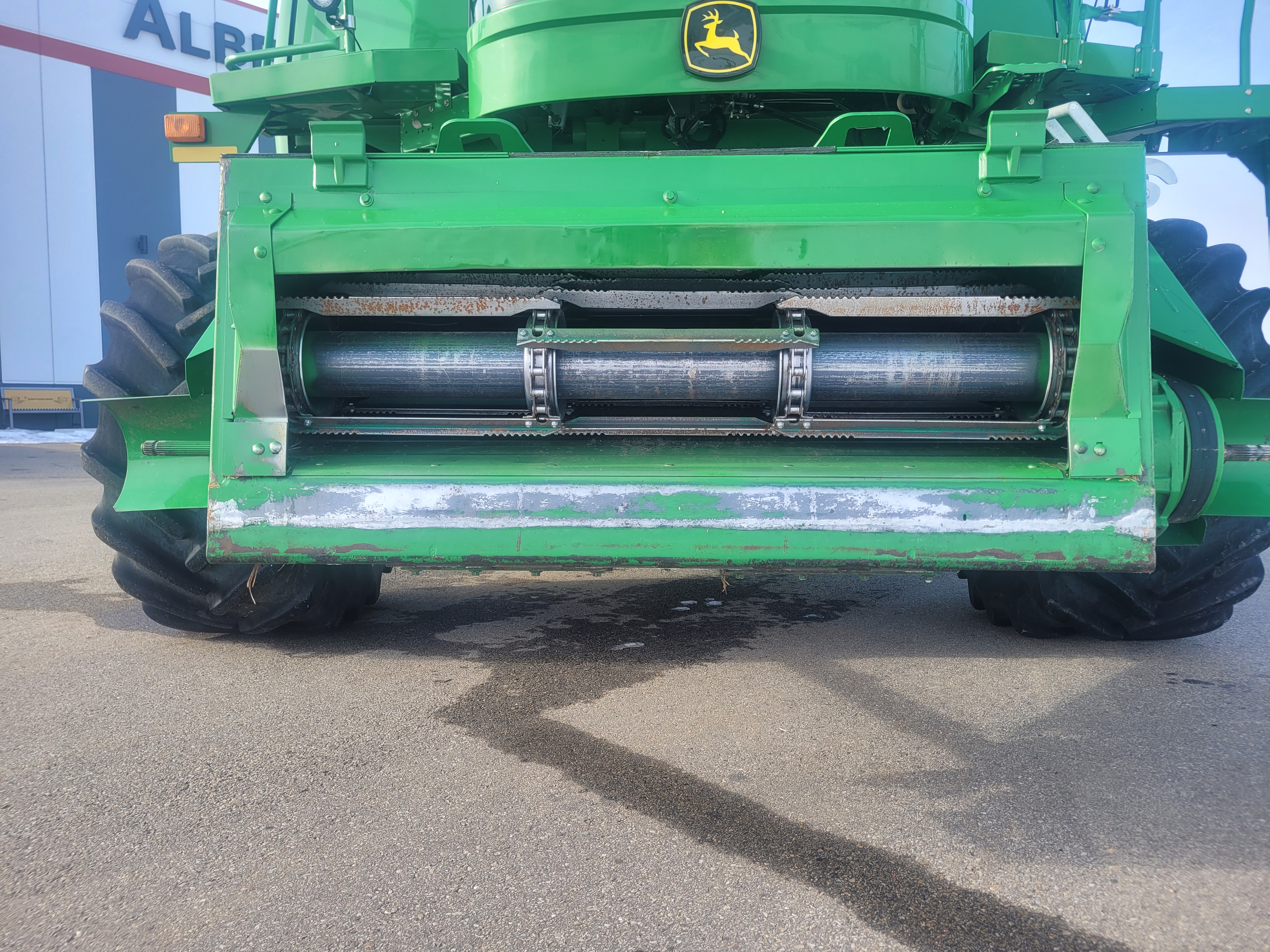 2009 John Deere T670 Combine