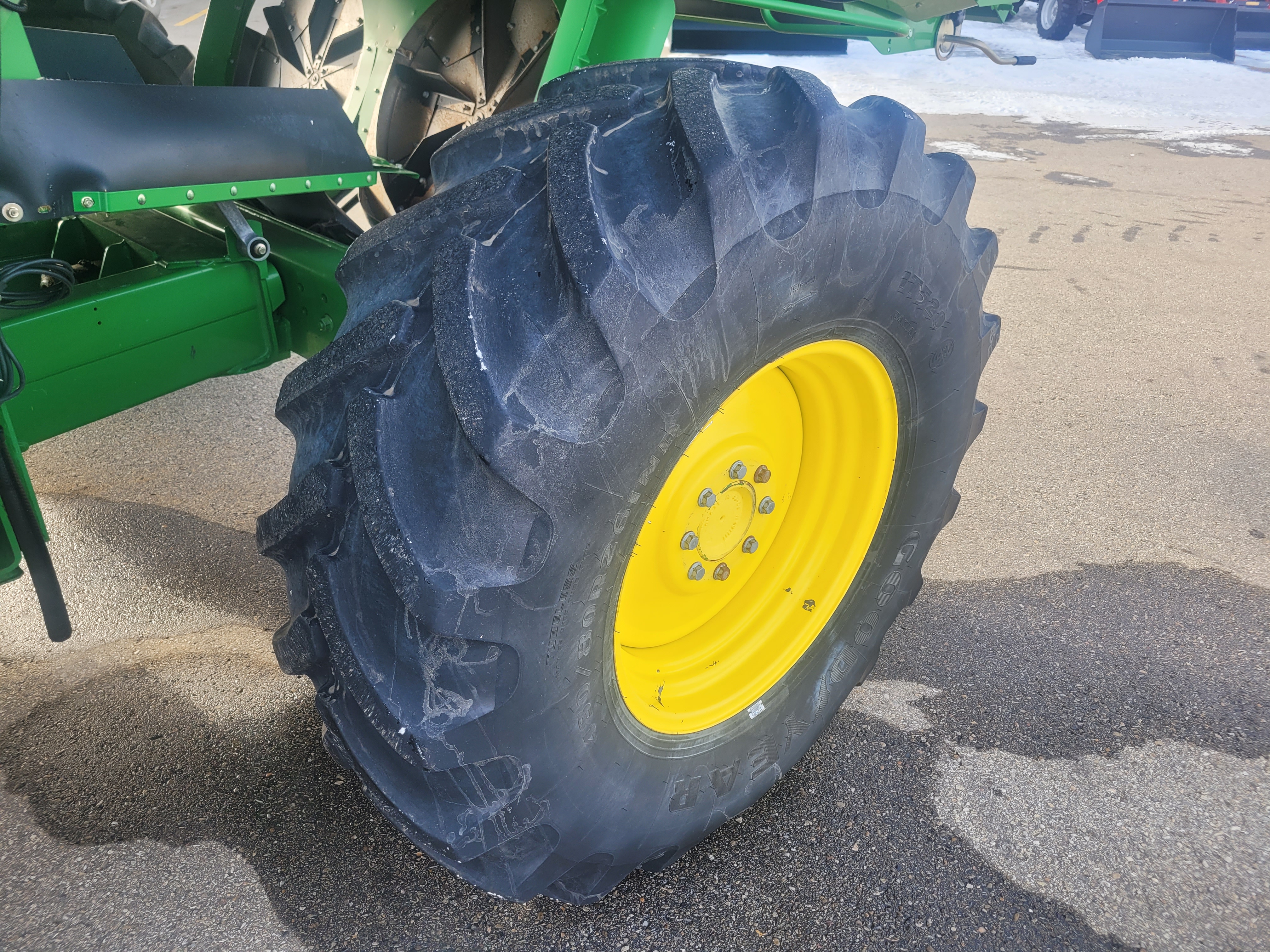 2009 John Deere T670 Combine