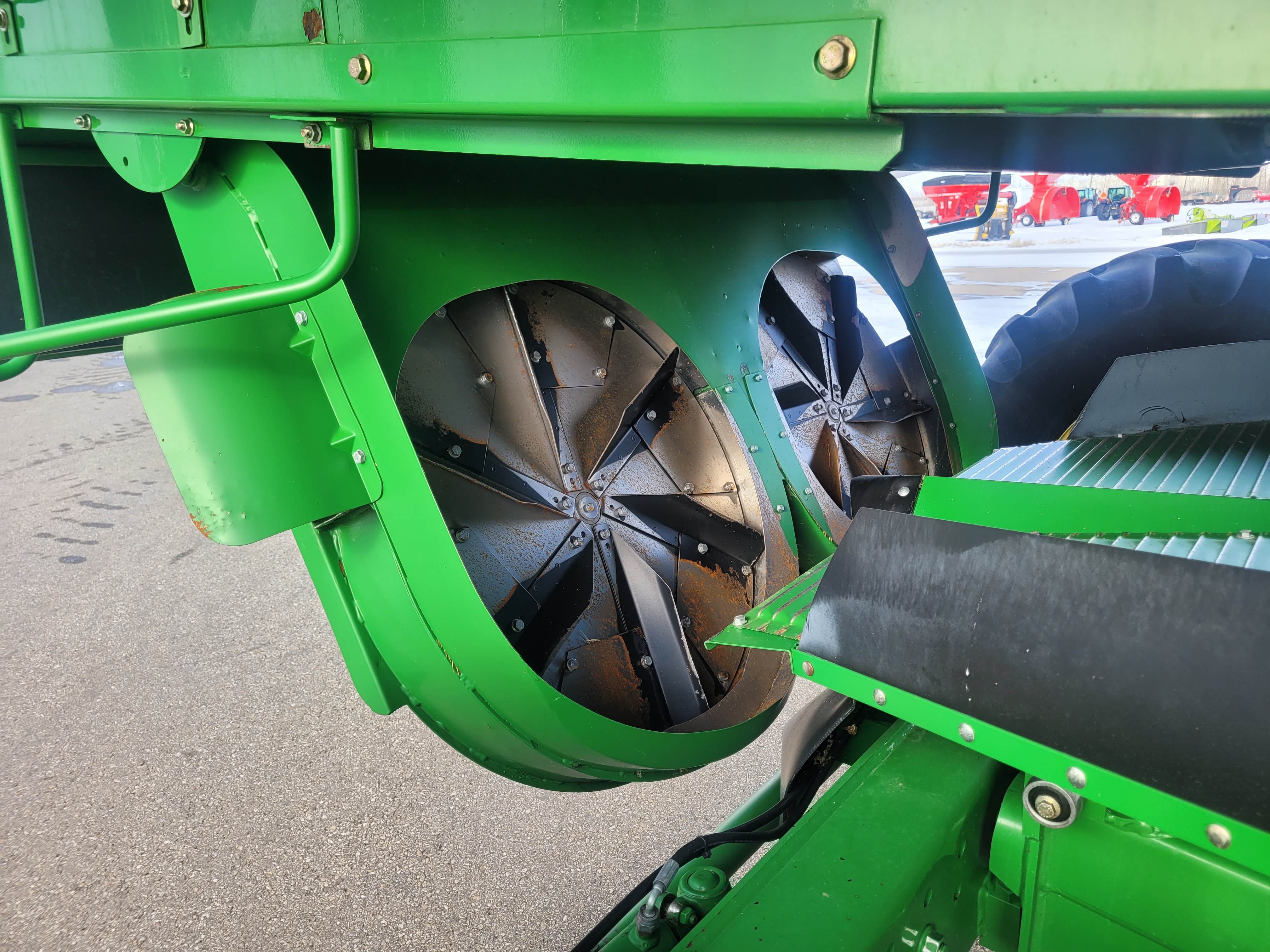 2009 John Deere T670 Combine