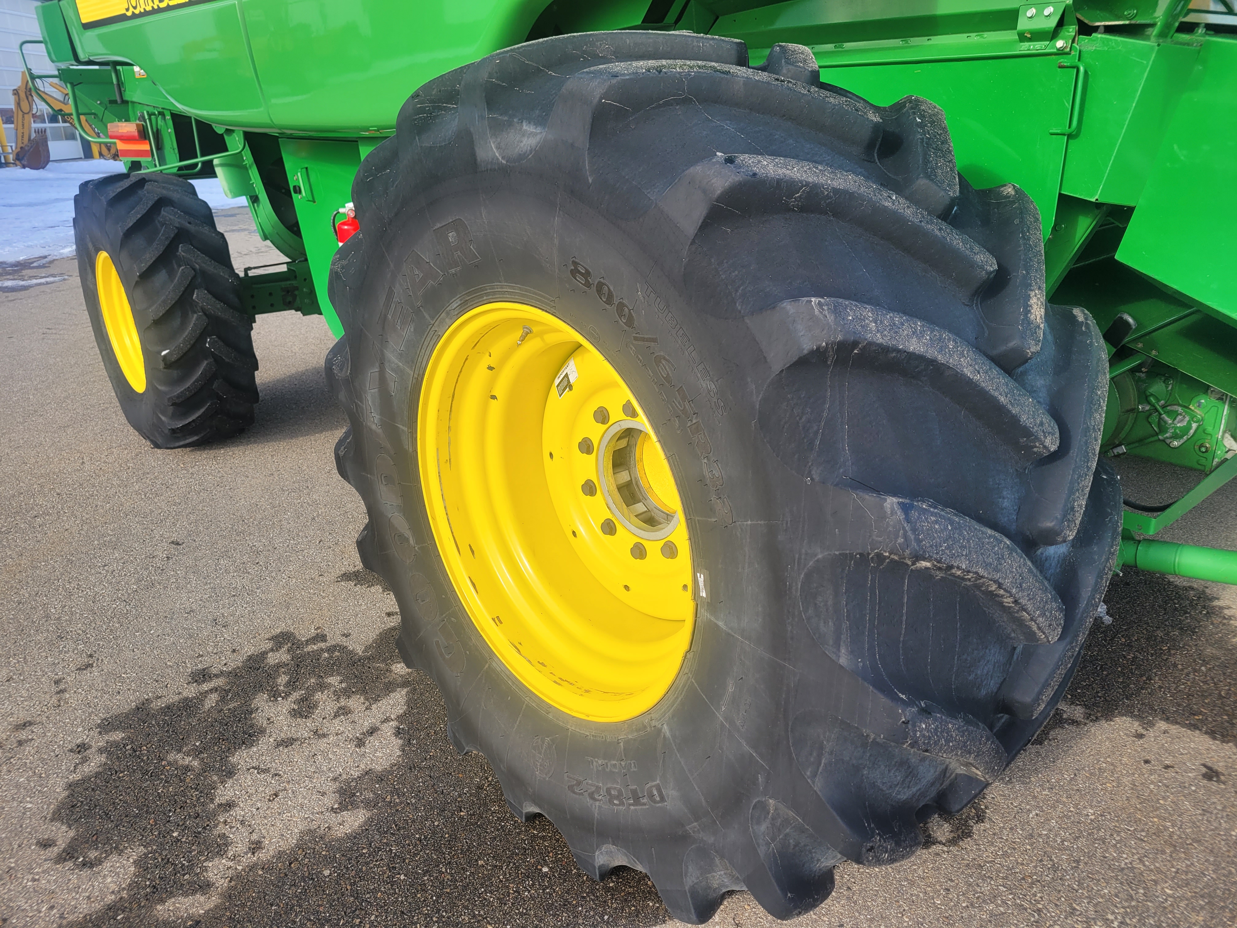 2009 John Deere T670 Combine