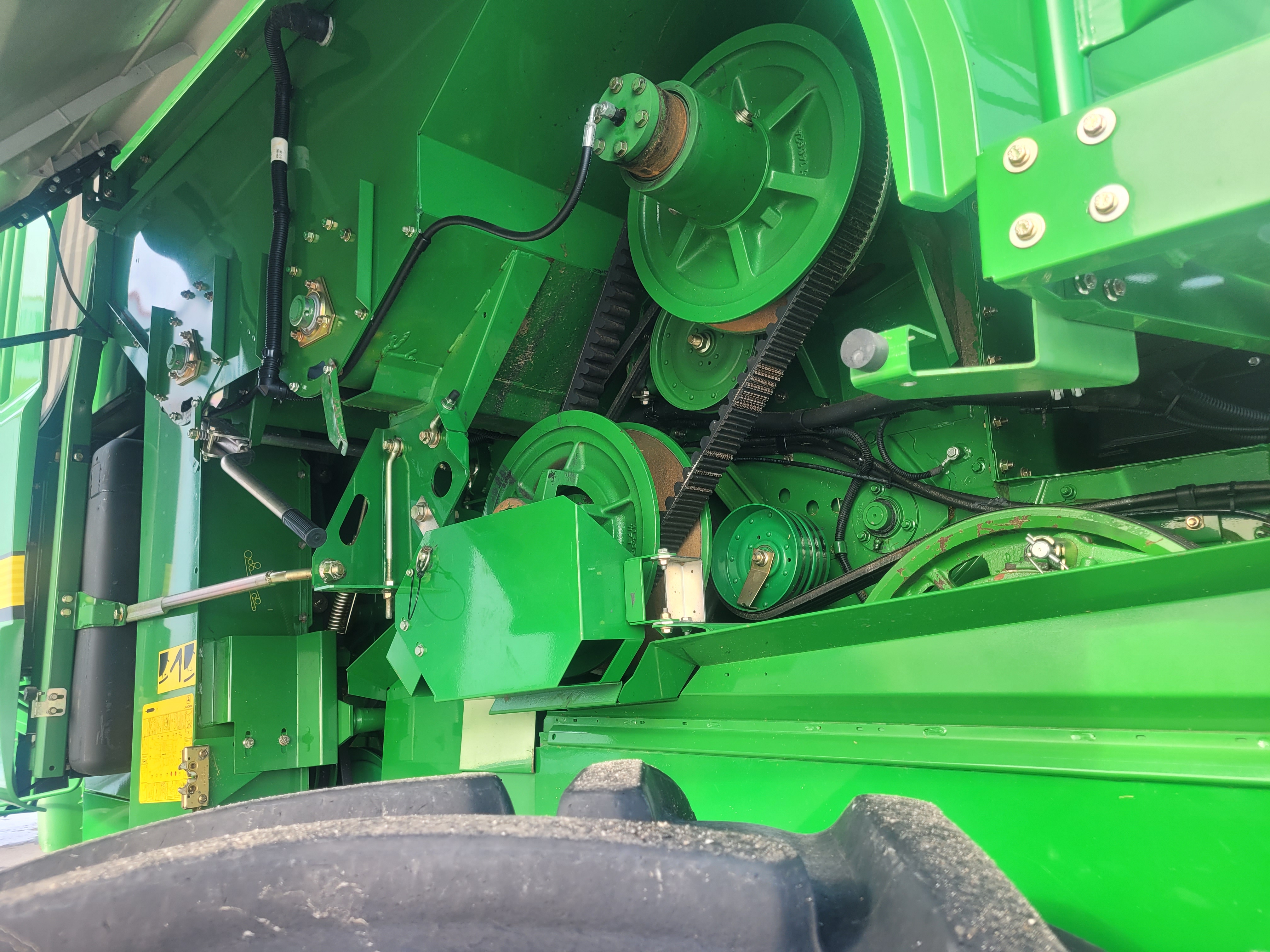2009 John Deere T670 Combine