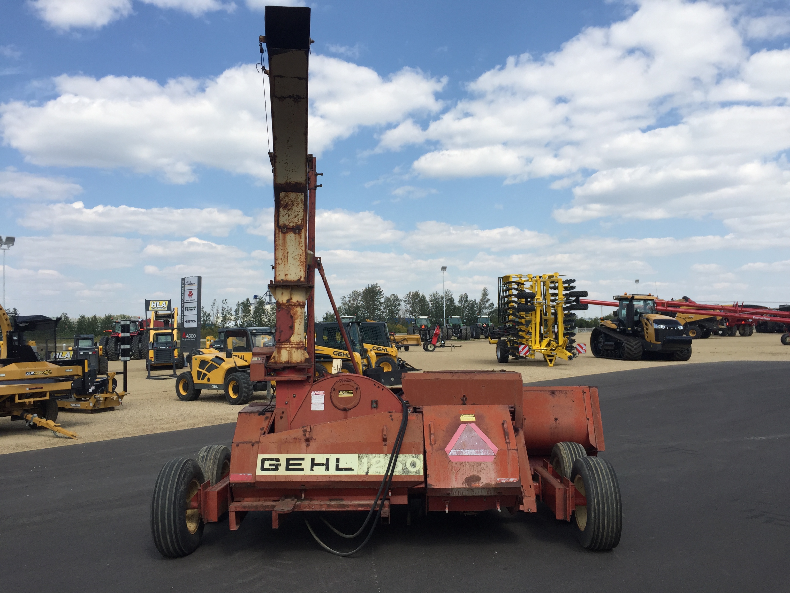 1983 Gehl 1250 Forage Harvester