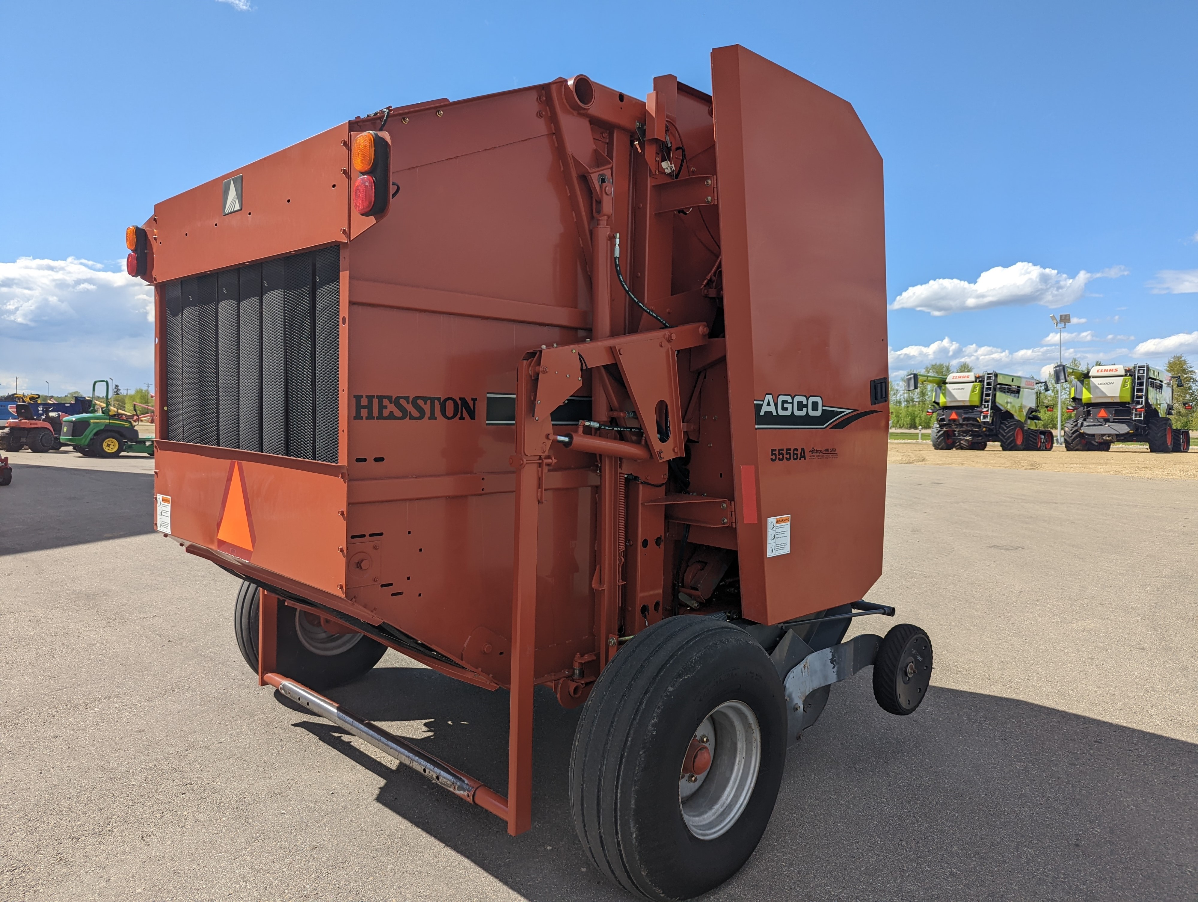 2008 AGCO Hesston 5556A Baler/Round