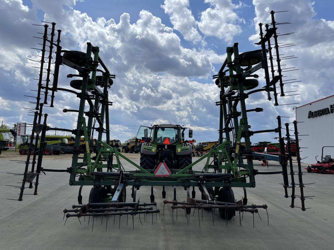 Co-op Implements 36' Chisel Plow