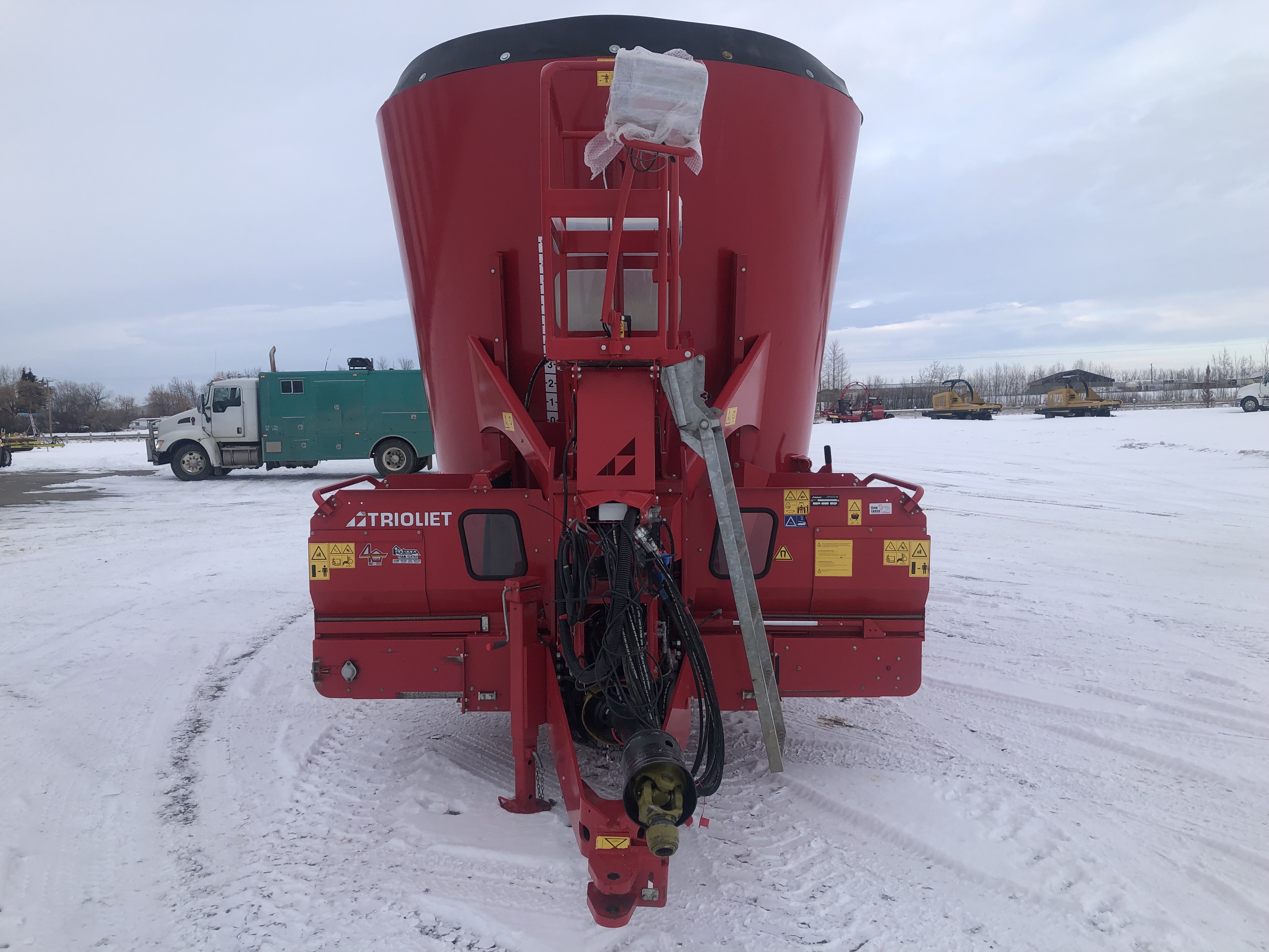 2022 Trioliet 2800 VLLK Vertical Feed Mixer for sale in AB