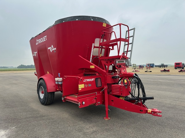 2022 Trioliet 2800 VLL-K Vertical Feed Mixer