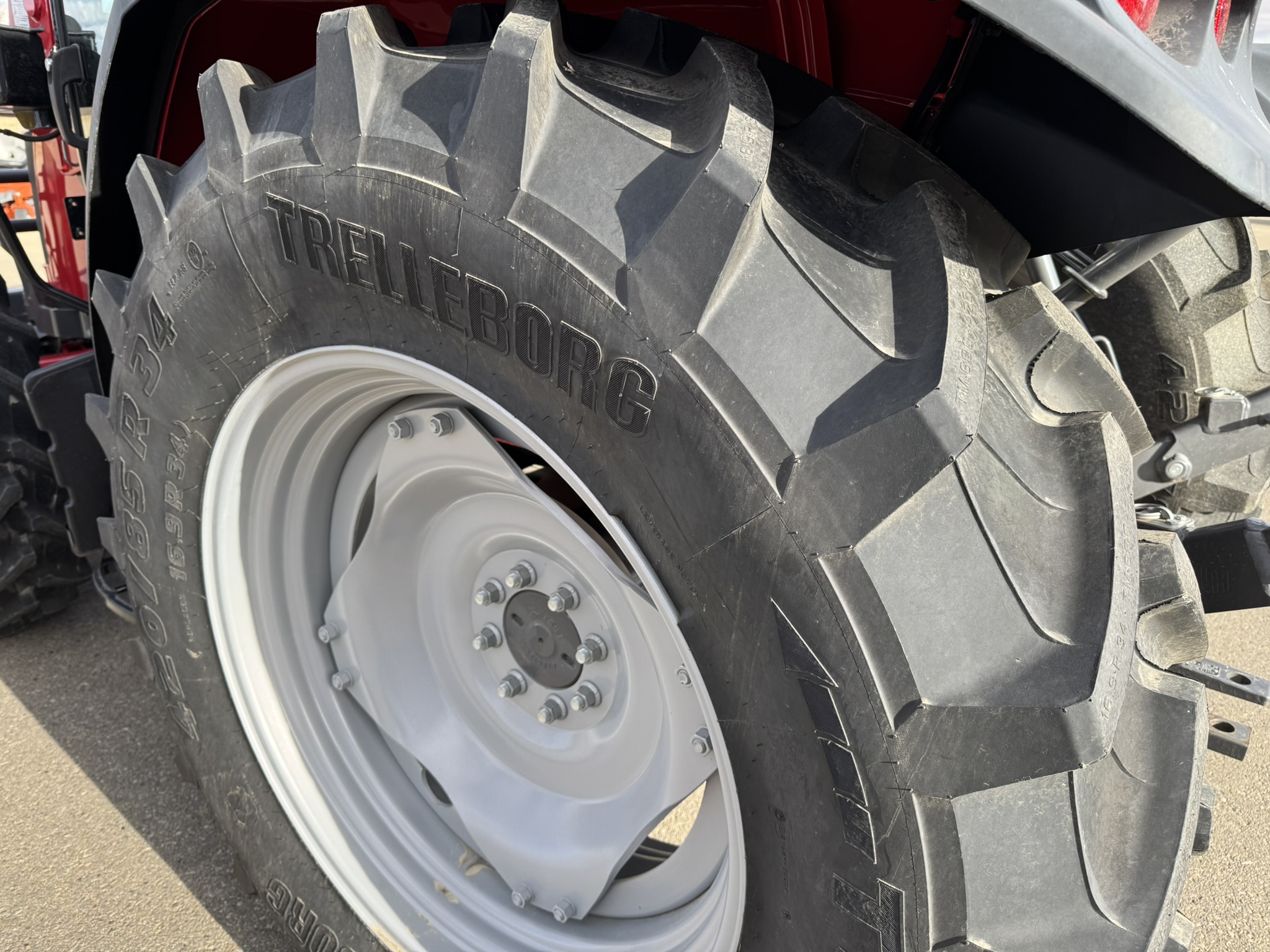 2022 Massey Ferguson 4707 Tractor