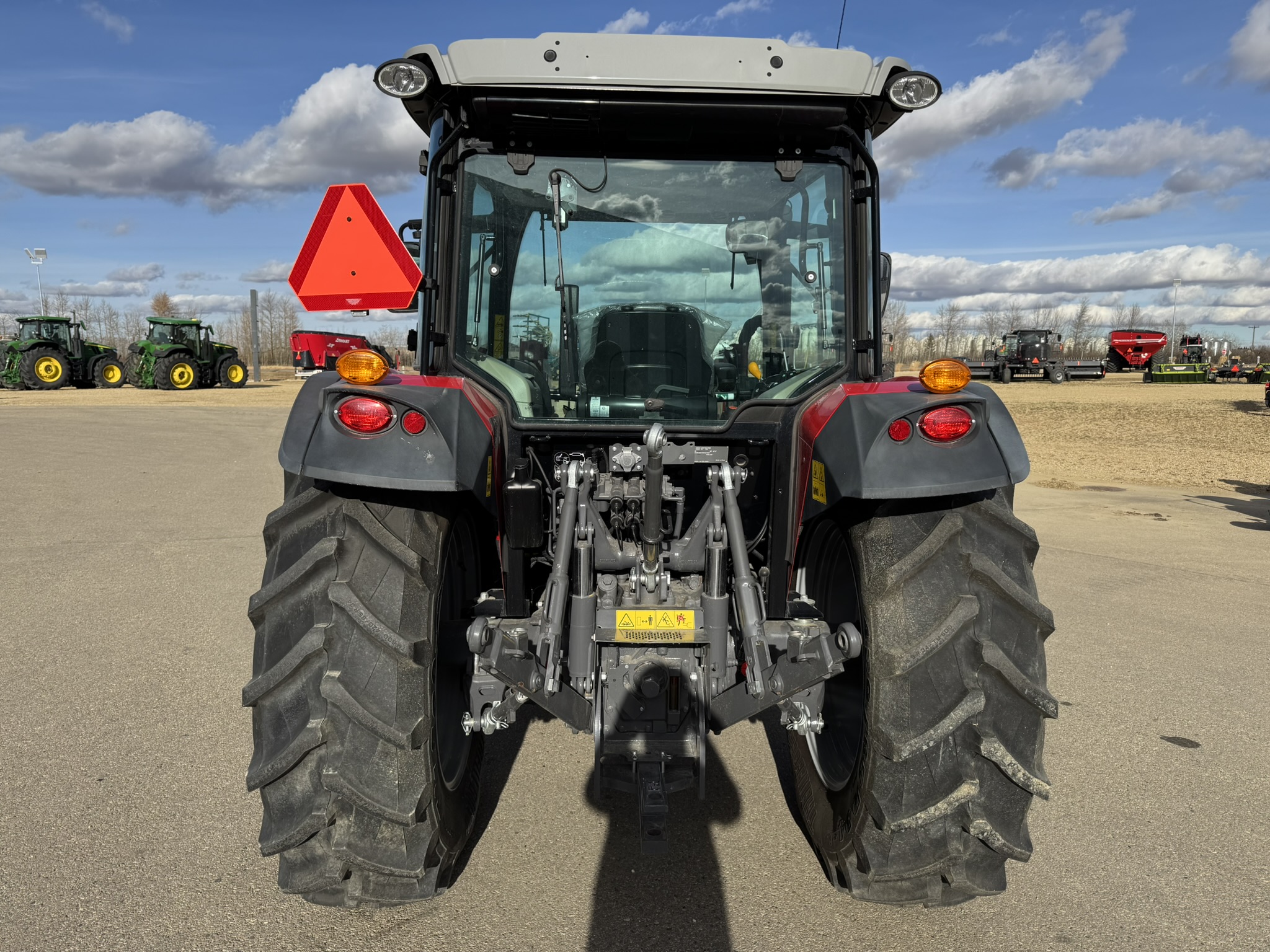 2022 Massey Ferguson 4707 Tractor