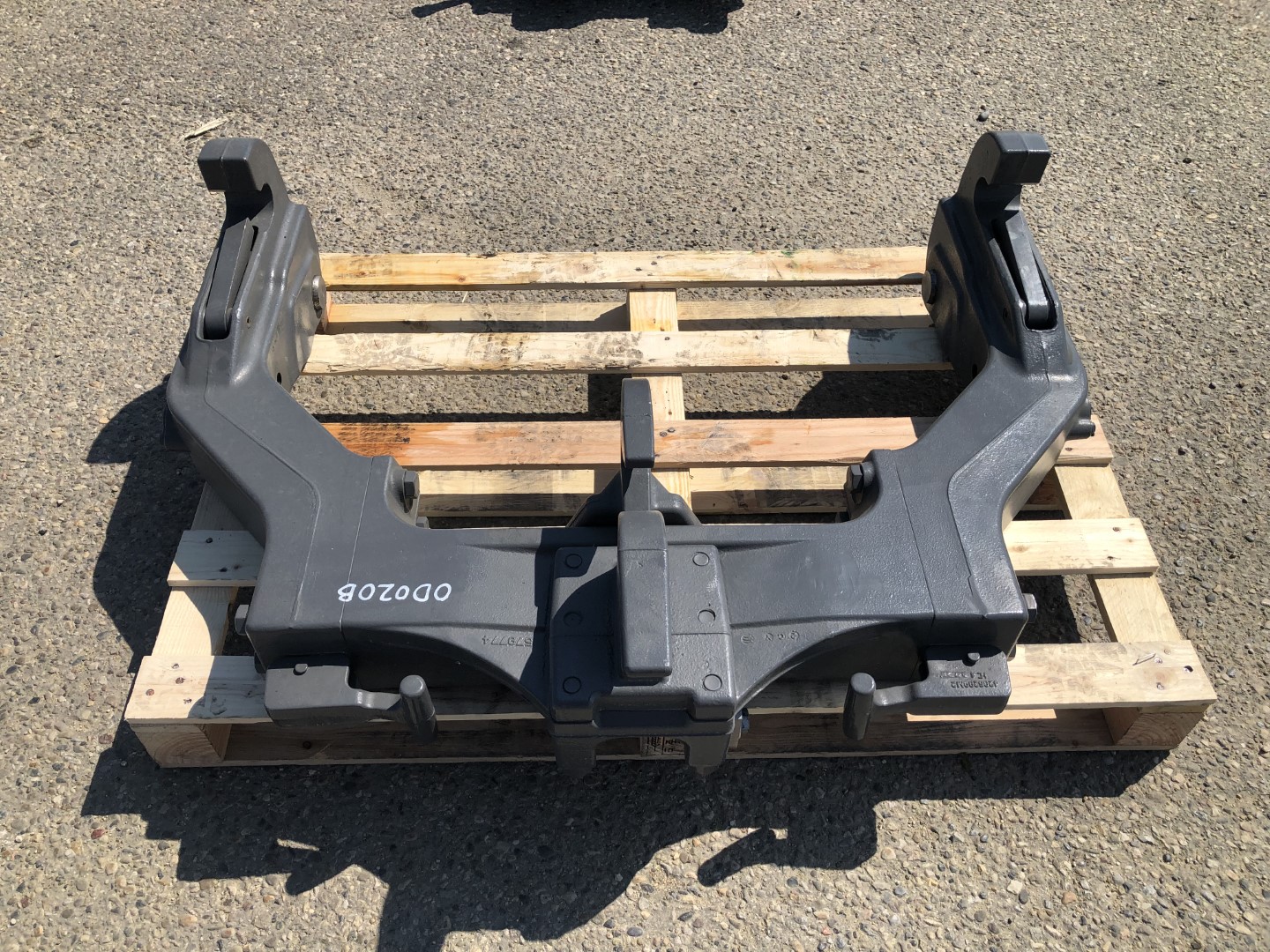 2022 AGCO CAT 4N Hitch