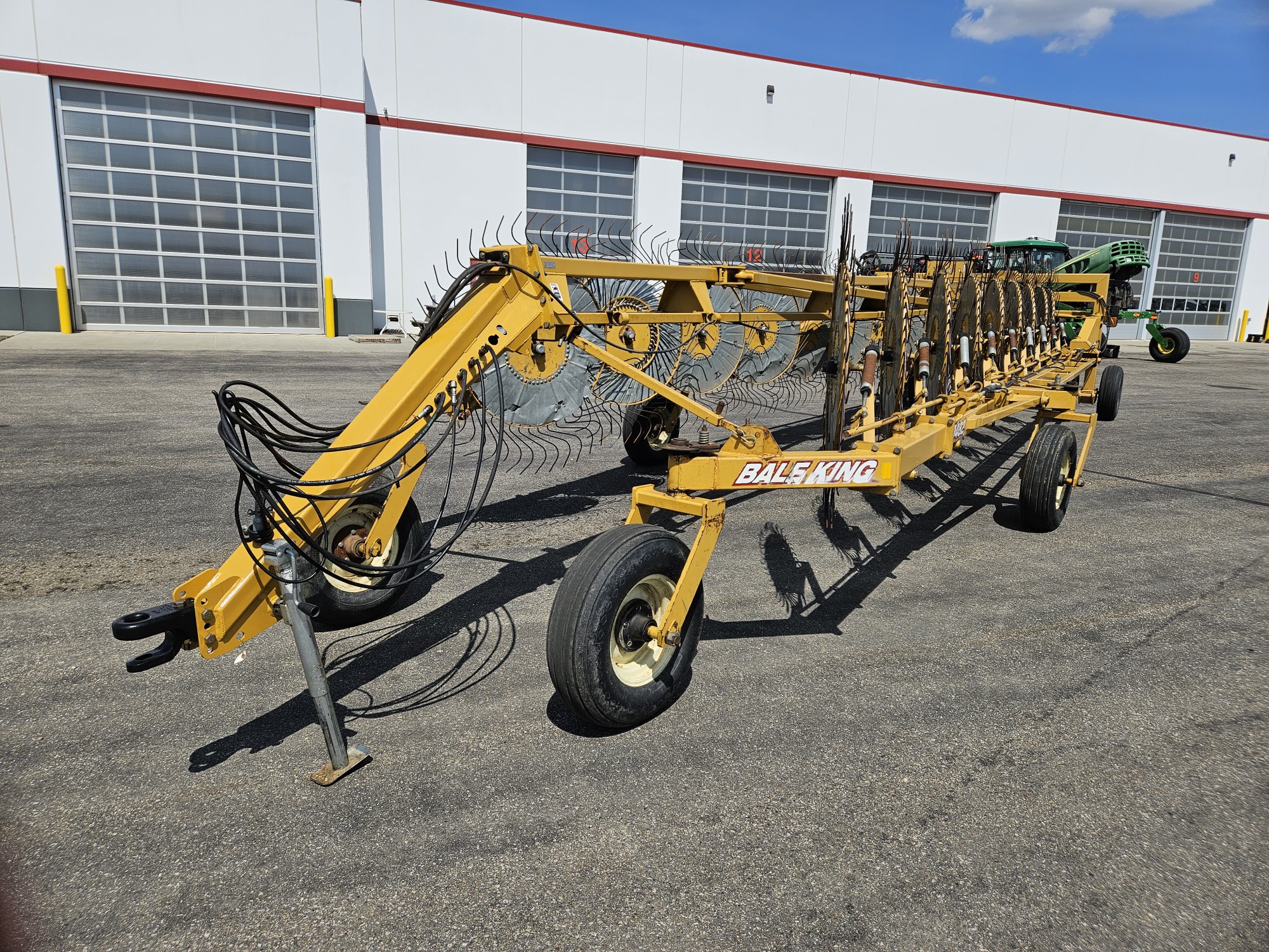 2015 Bridgeview VR482 Rake/Hay