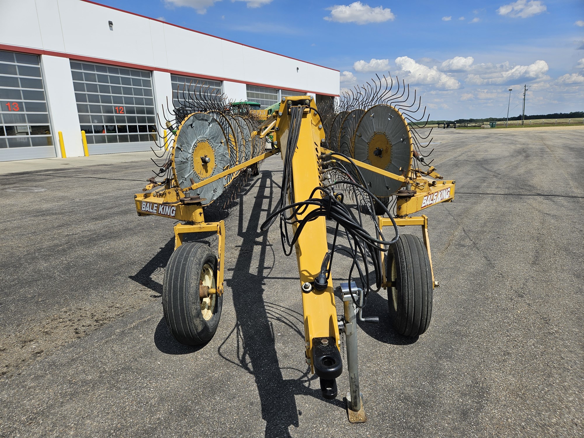 2015 Bridgeview VR482 Rake/Hay