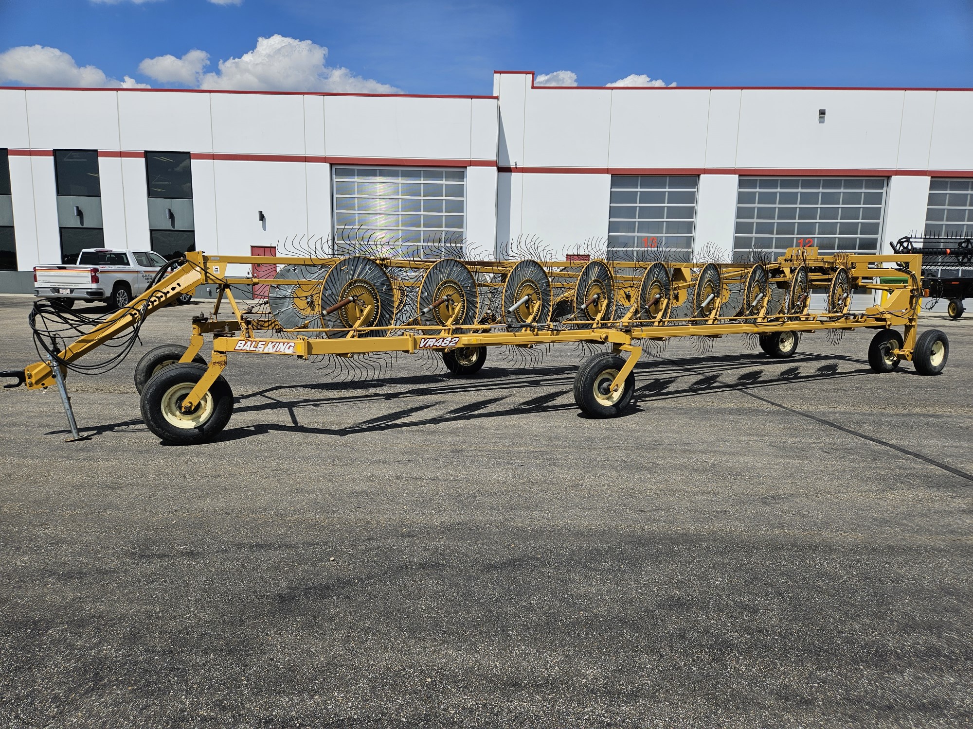 2015 Bridgeview VR482 Rake/Hay