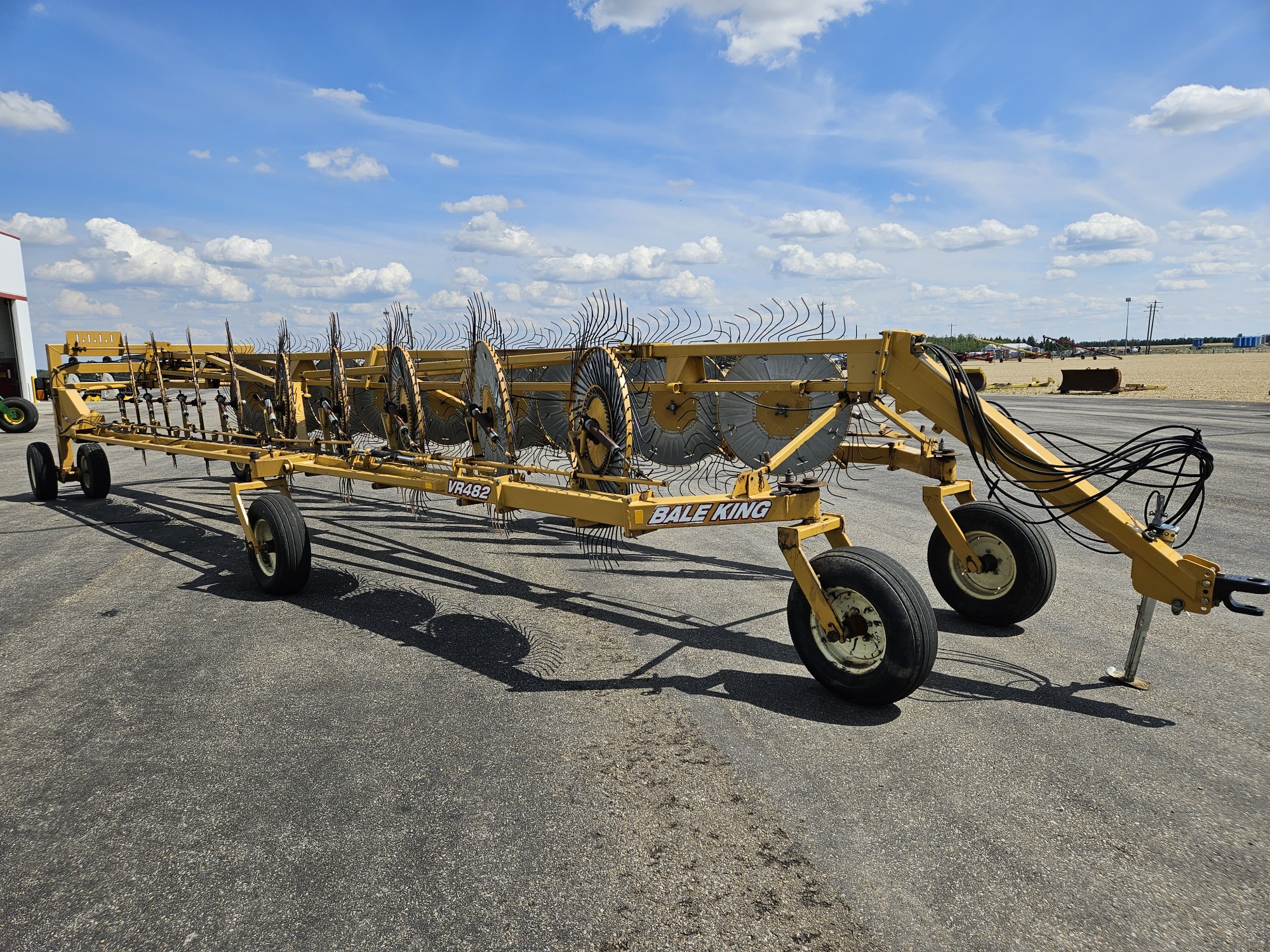 2015 Bridgeview VR482 Rake/Hay