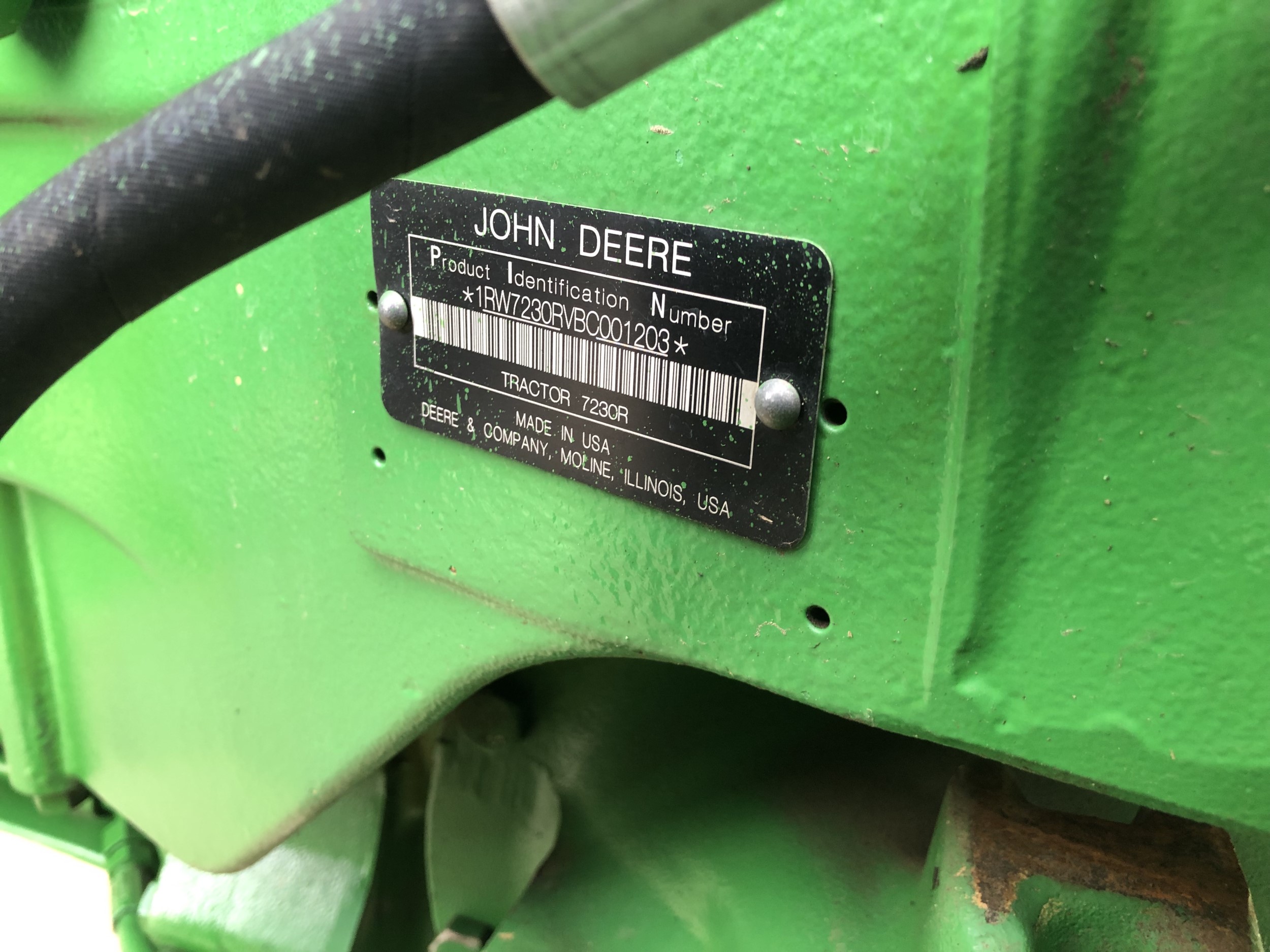 2011 John Deere 7230R Tractor