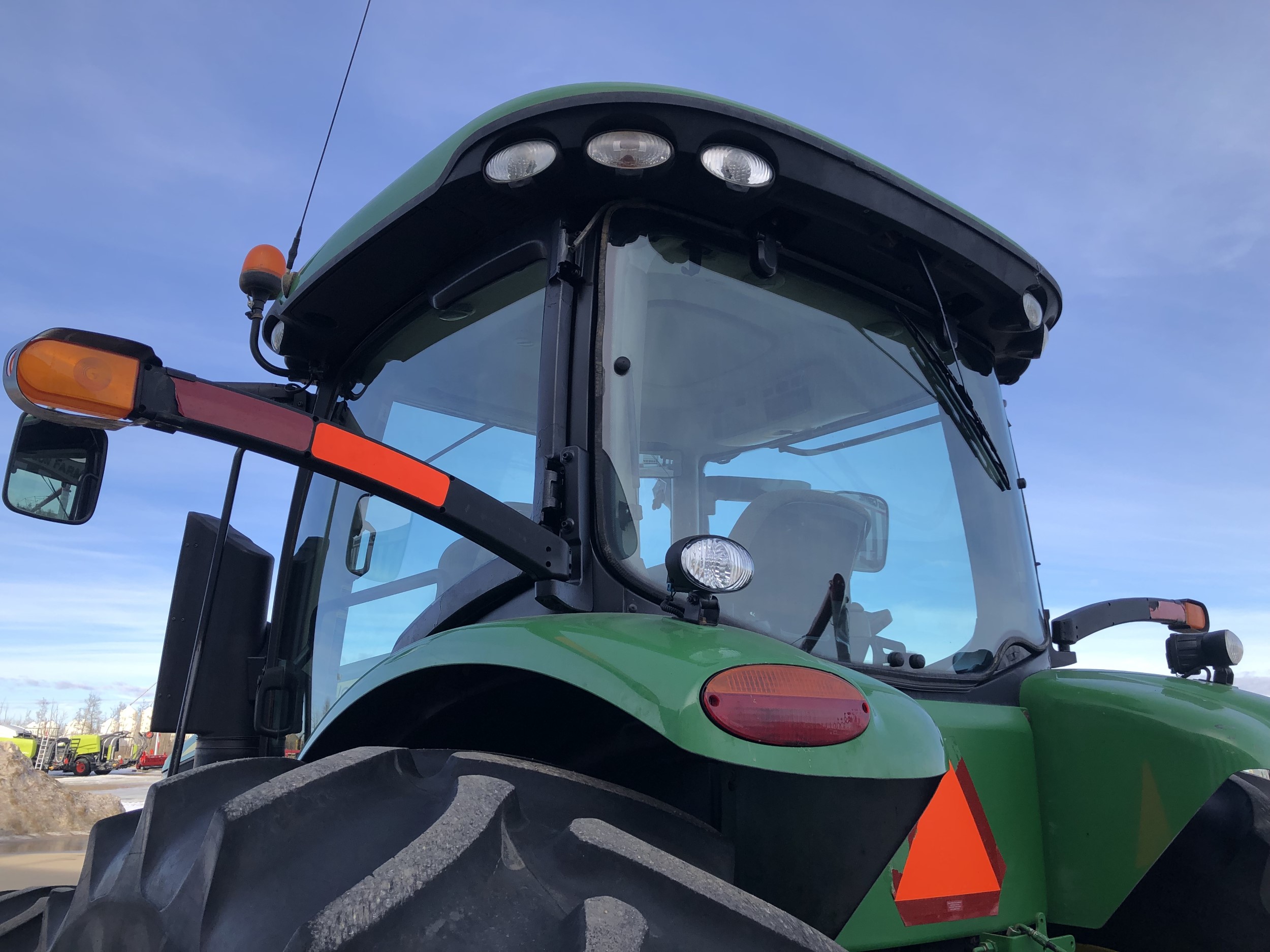 2011 John Deere 7230R Tractor