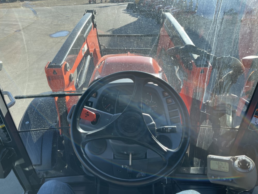 2015 Kubota M6-141 Tractor