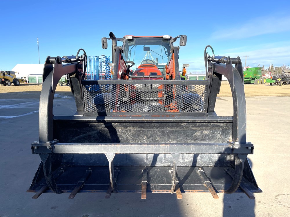 2015 Kubota M6-141 Tractor