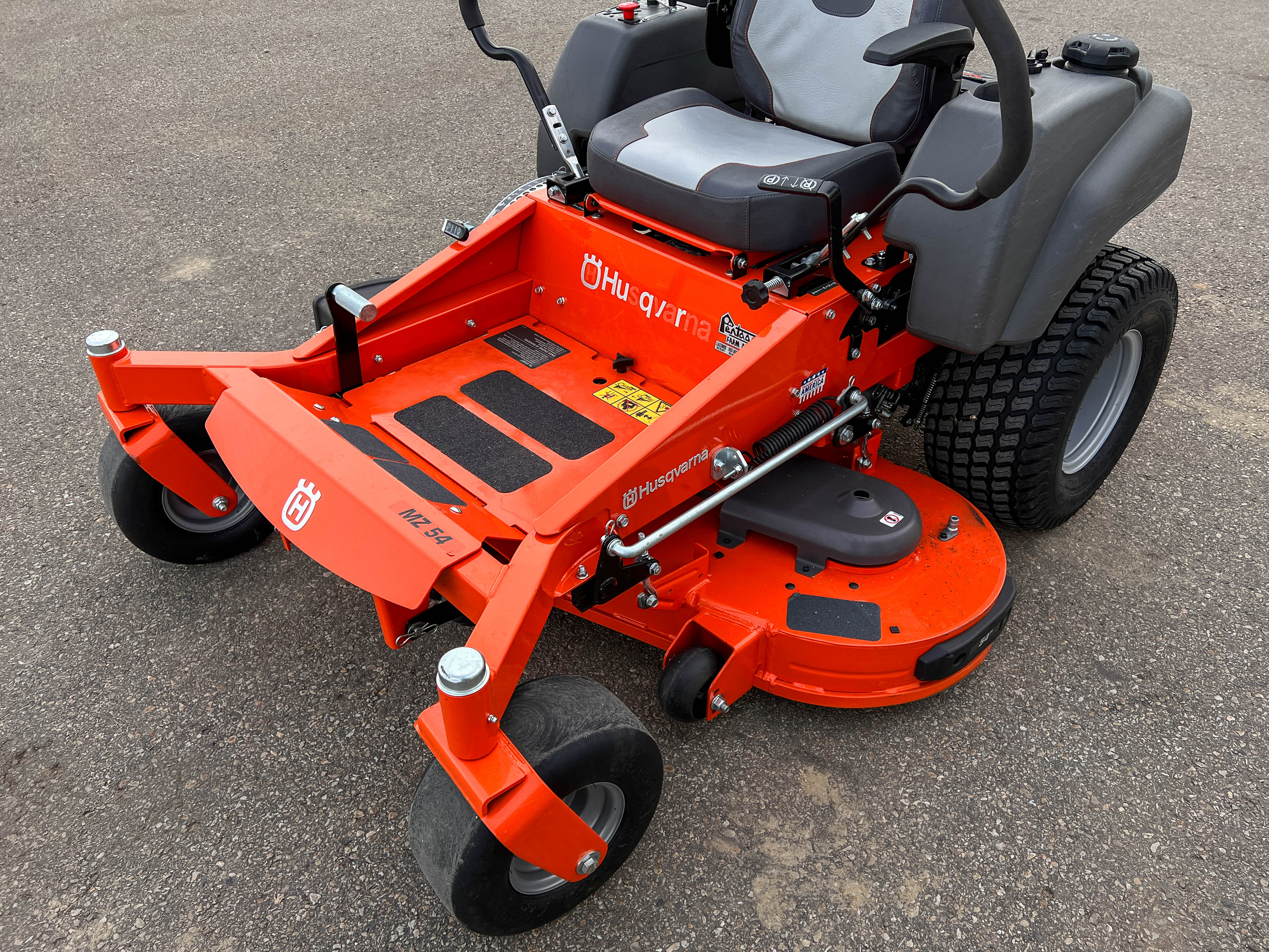 2023 Husqvarna MZ54 Mower/Zero Turn