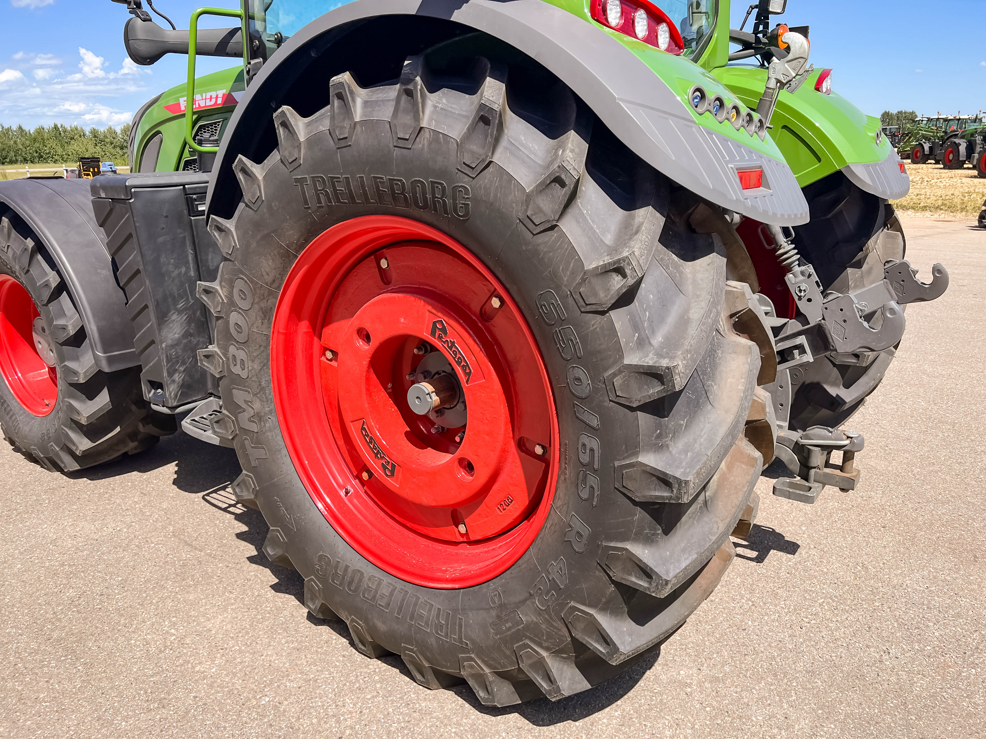 2021 Fendt 718 Gen6 Tractor