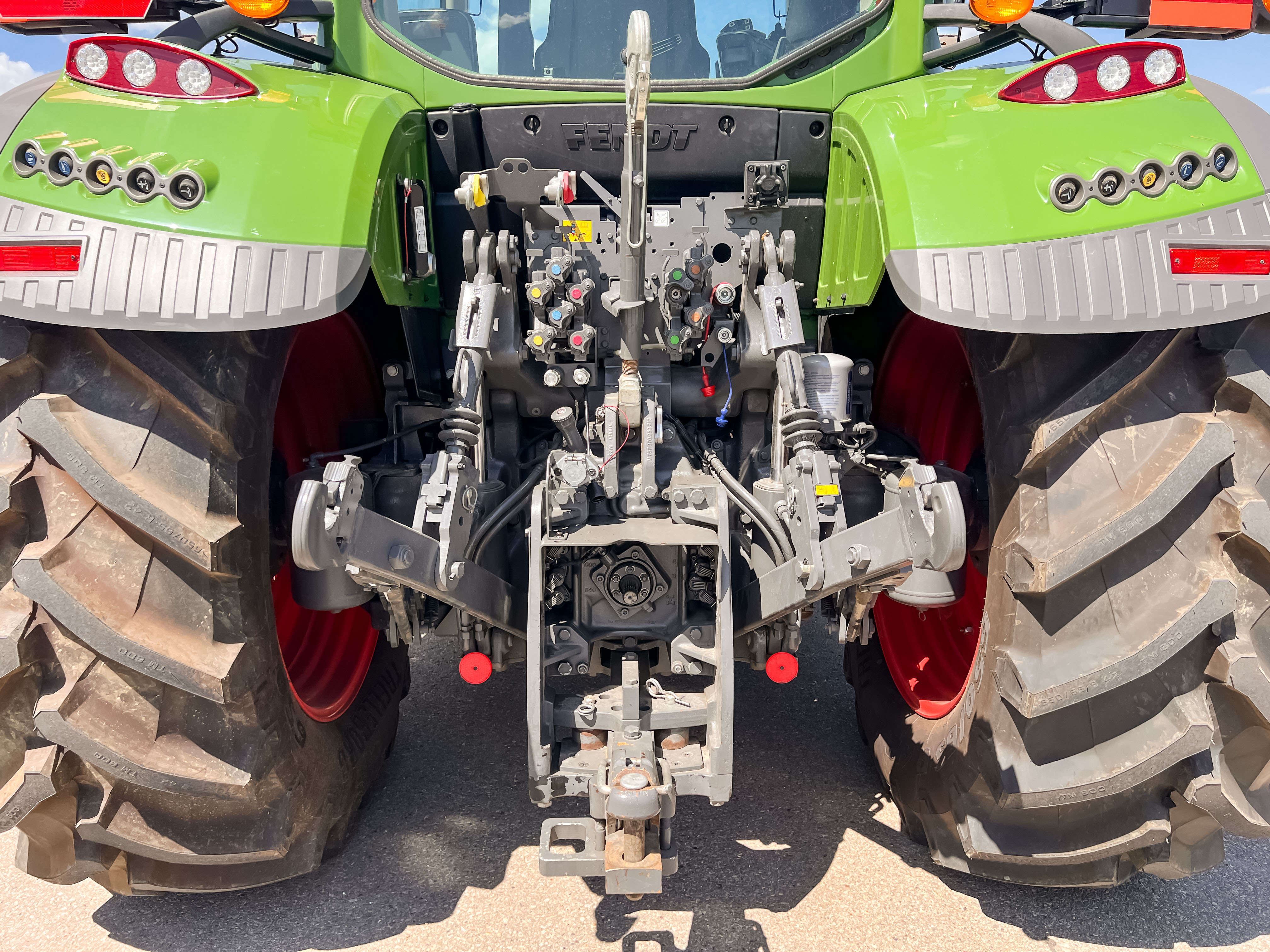 2021 Fendt 718 Gen6 Tractor