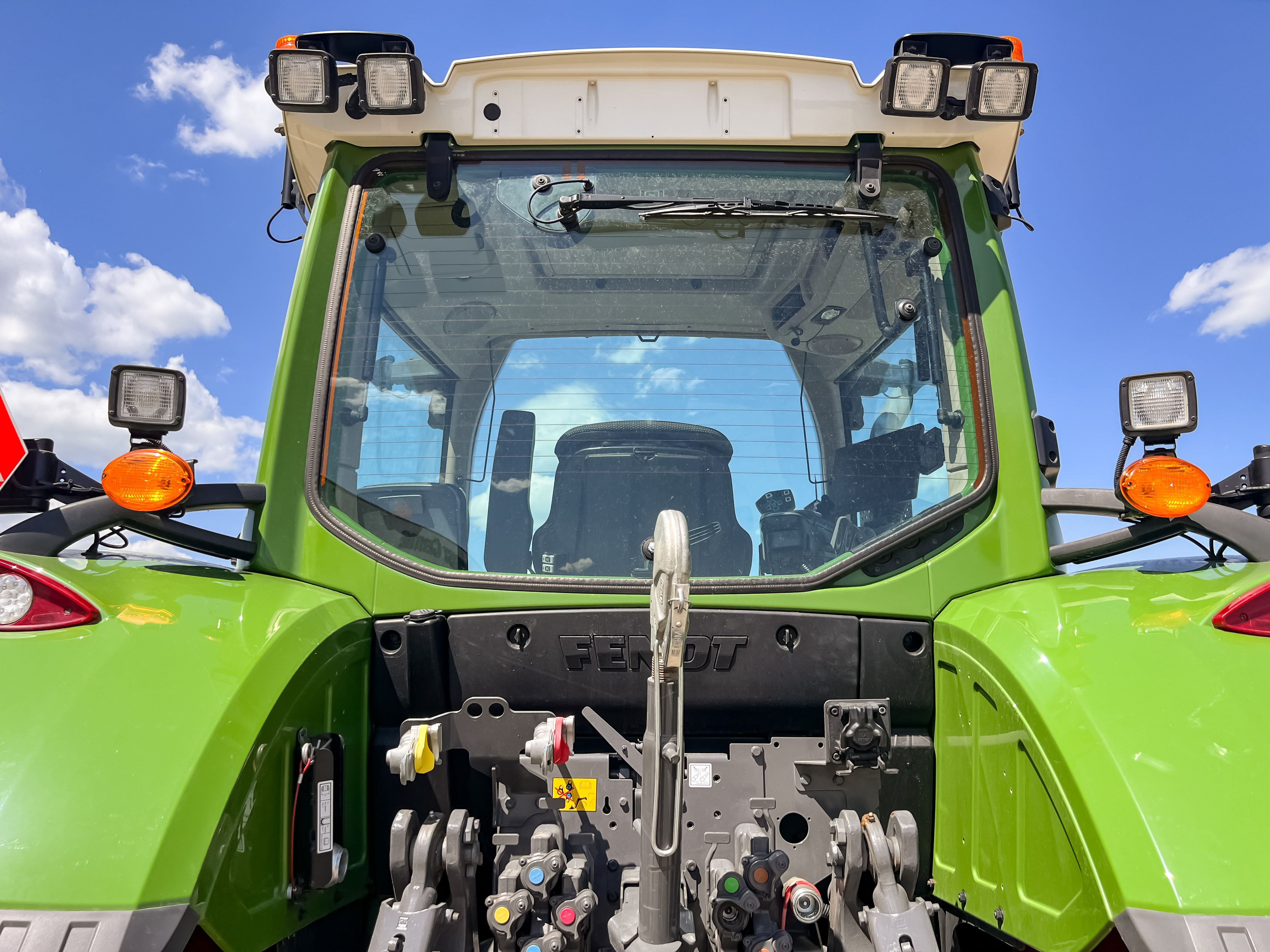 2021 Fendt 718 Gen6 Tractor