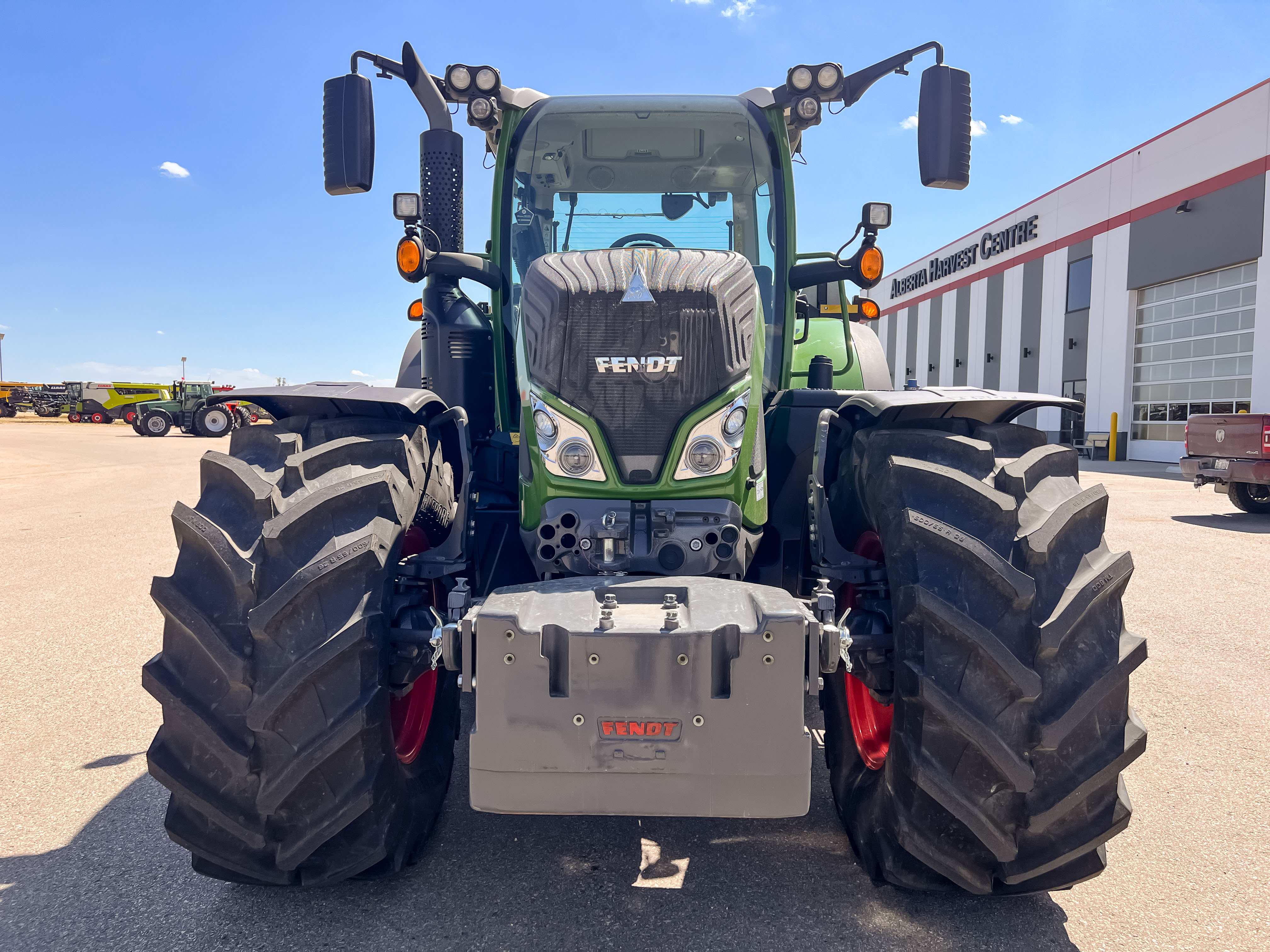 2021 Fendt 718 Gen6 Tractor