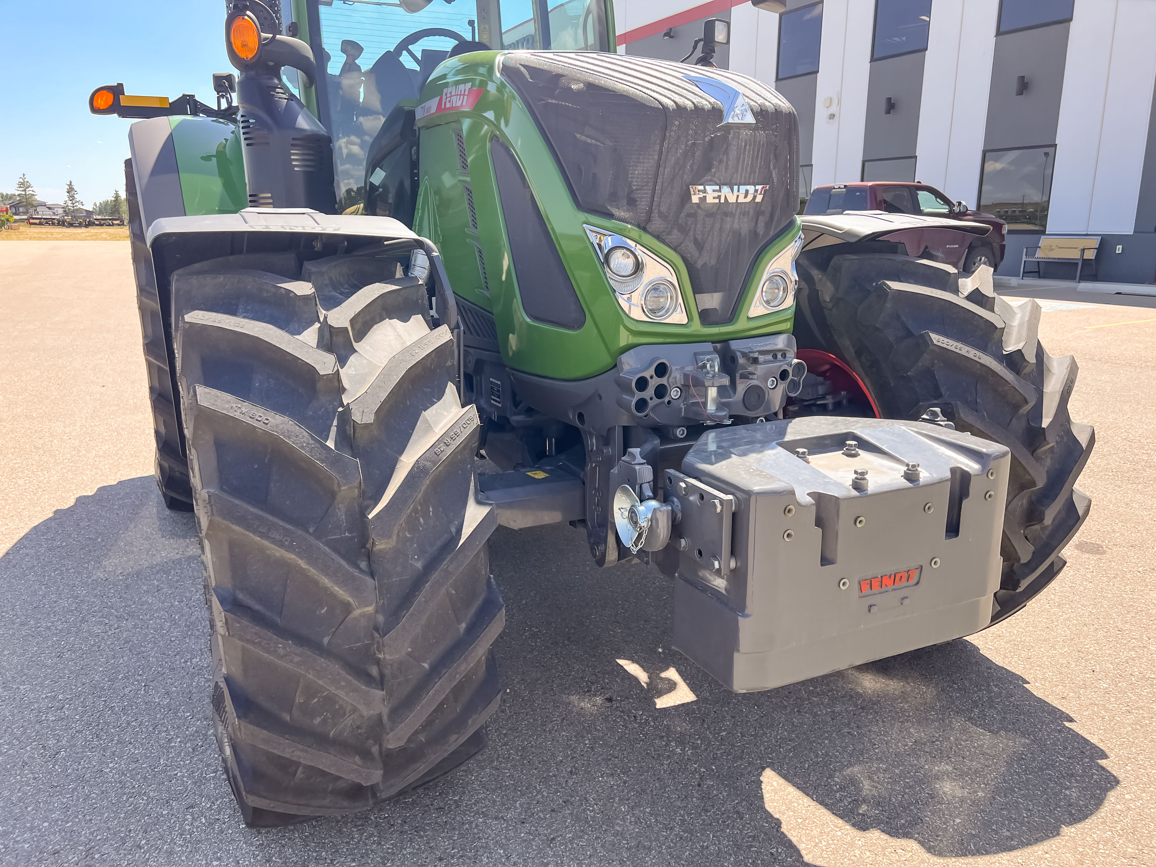 2021 Fendt 718 Gen6 Tractor