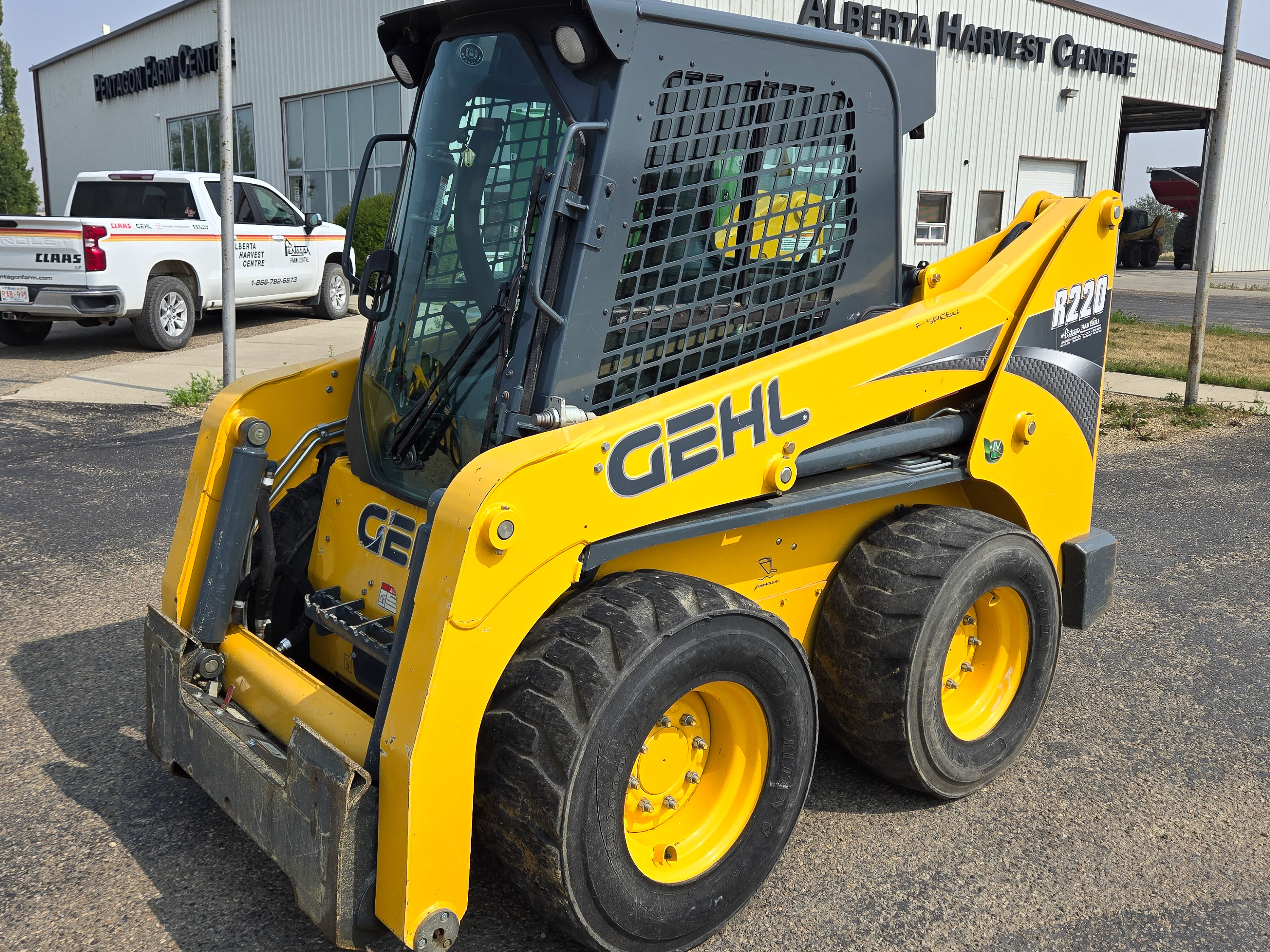 2016 Gehl R220 Skid Steer Loader