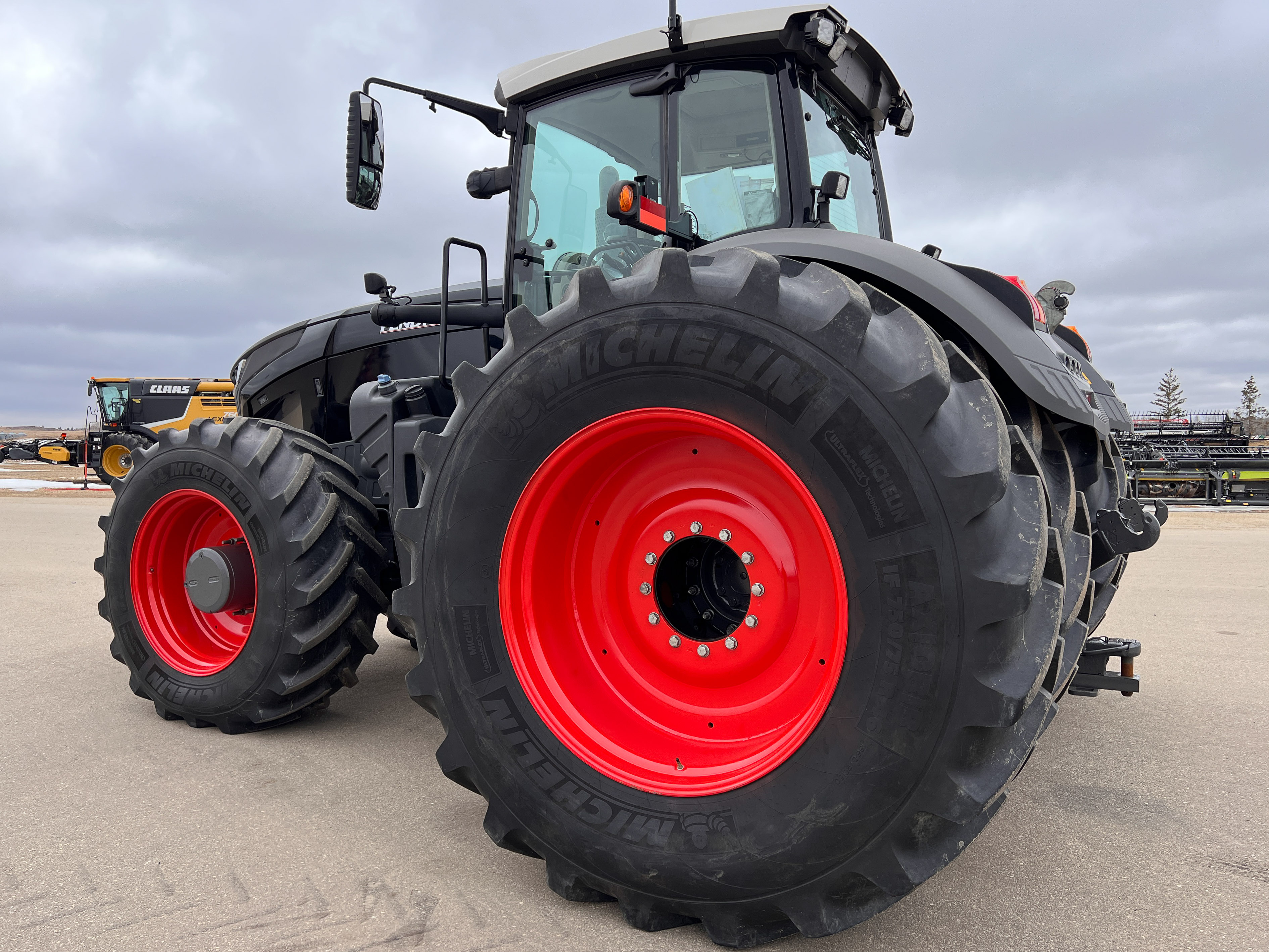 2019 Fendt 1046 Tractor