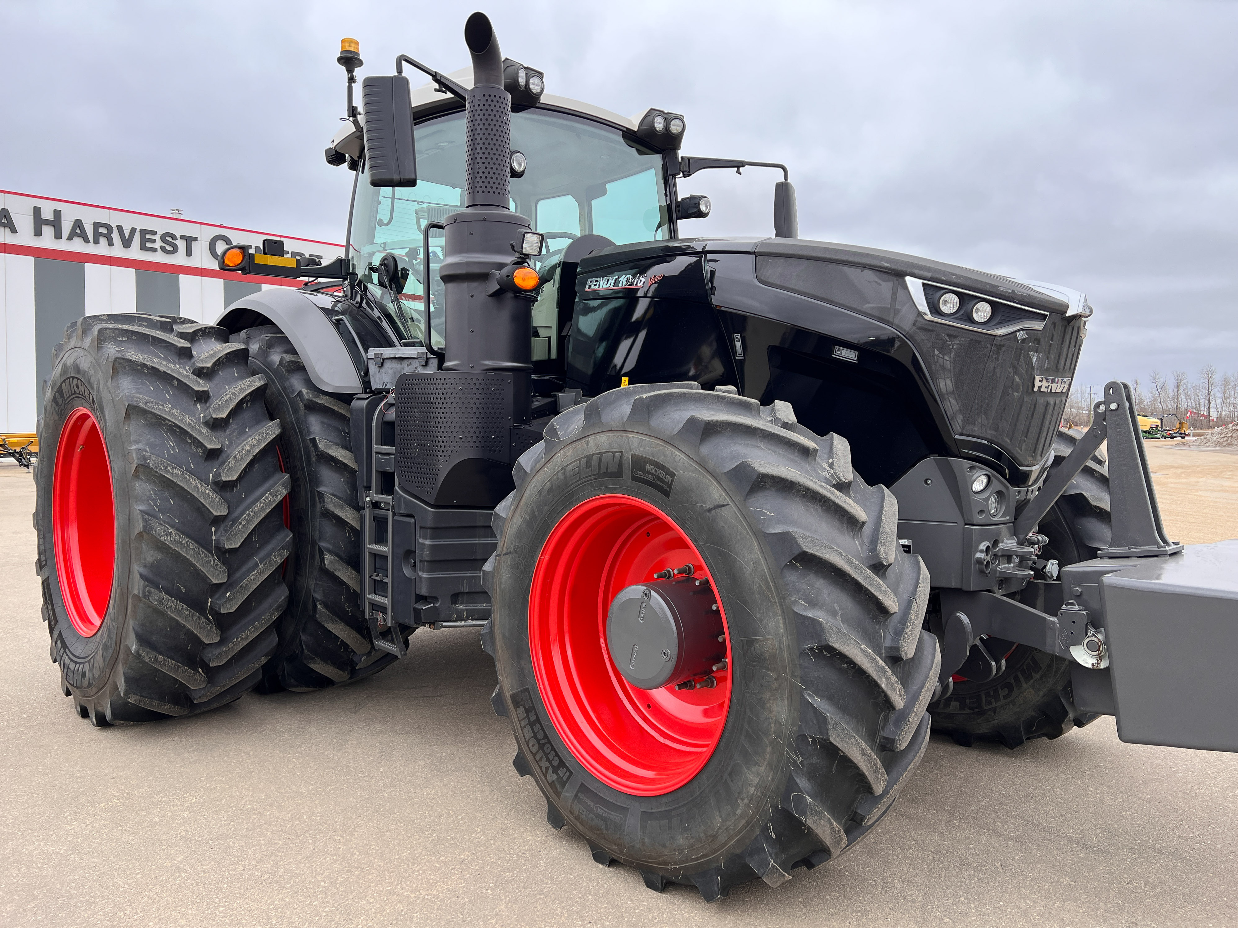 2019 Fendt 1046 Tractor