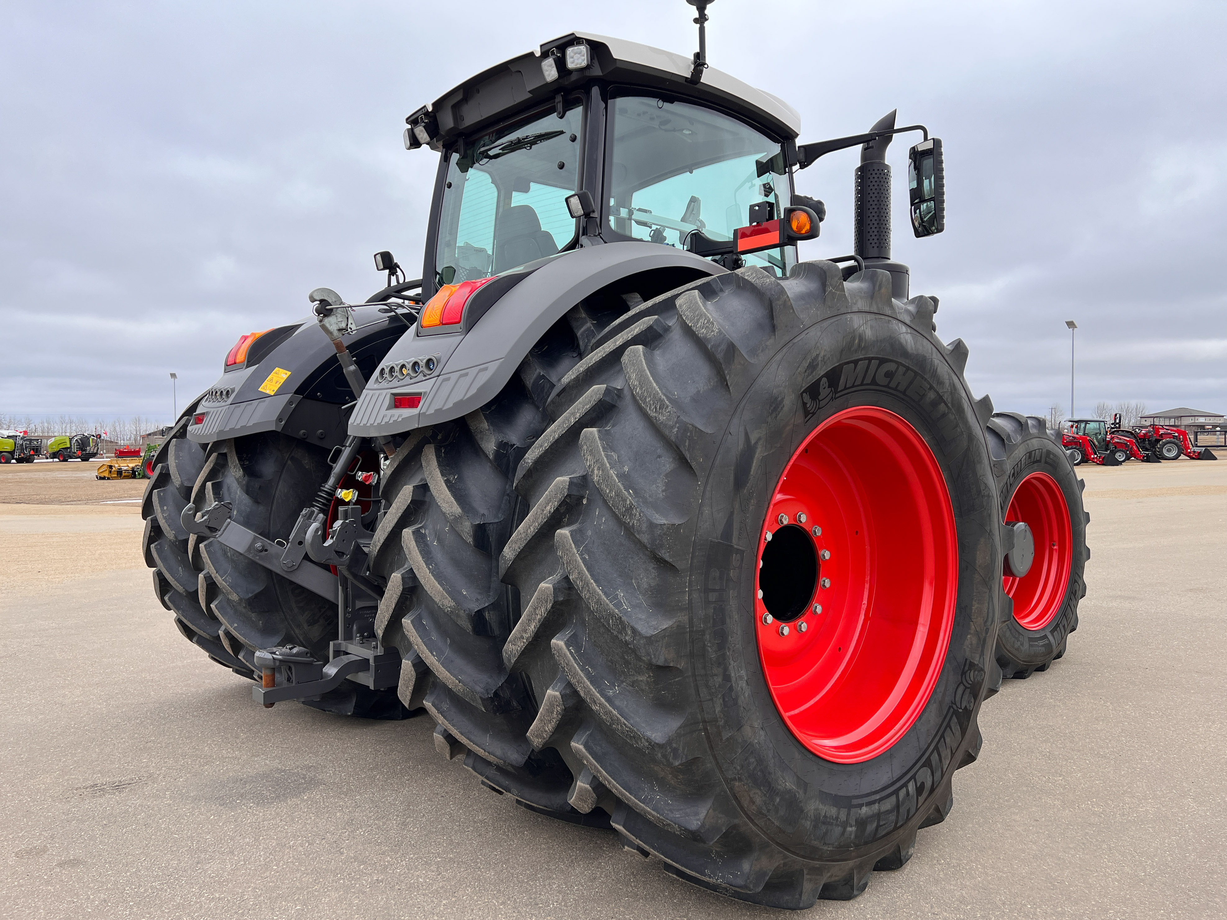 2019 Fendt 1046 Tractor