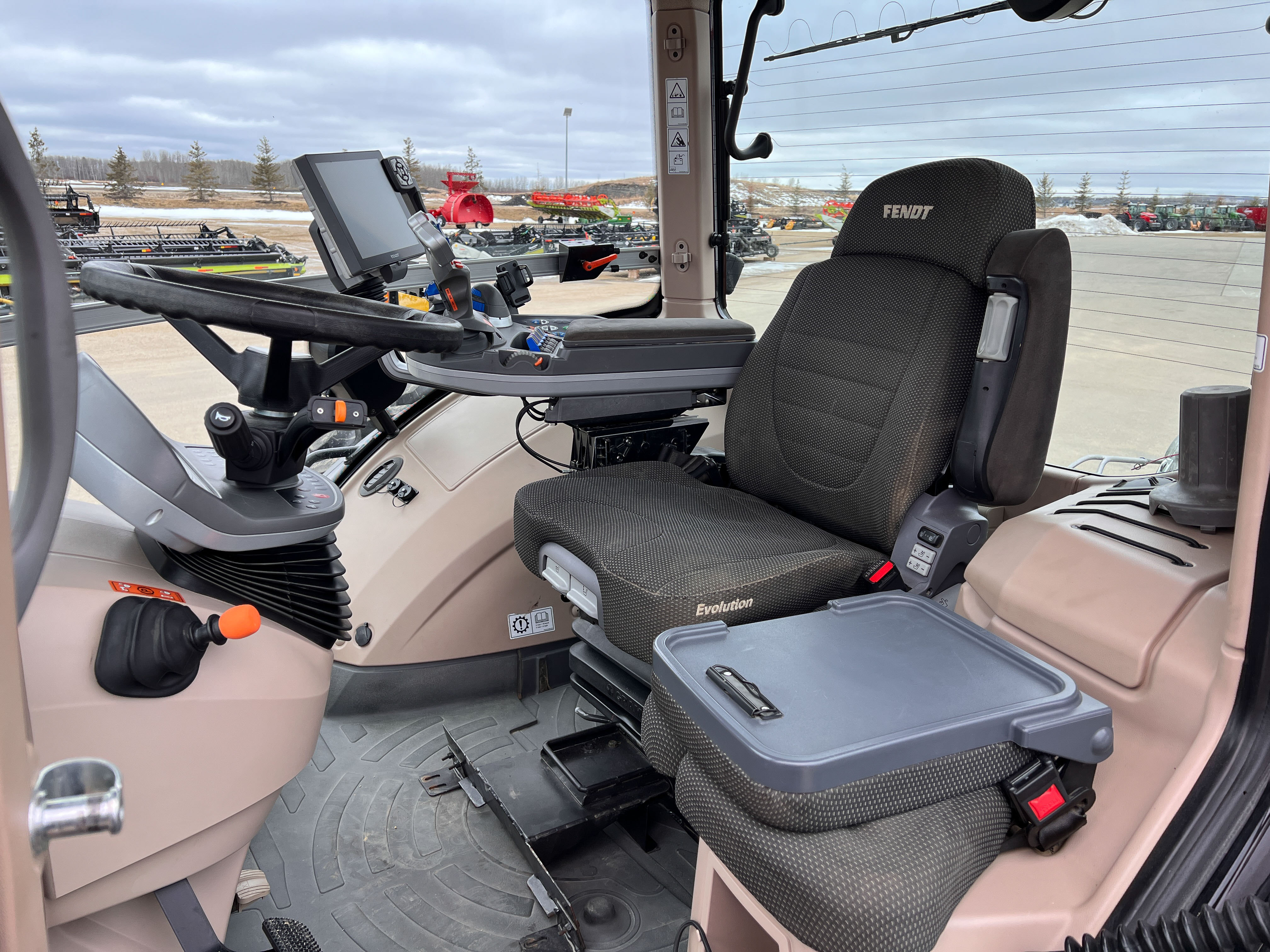 2019 Fendt 1046 Tractor