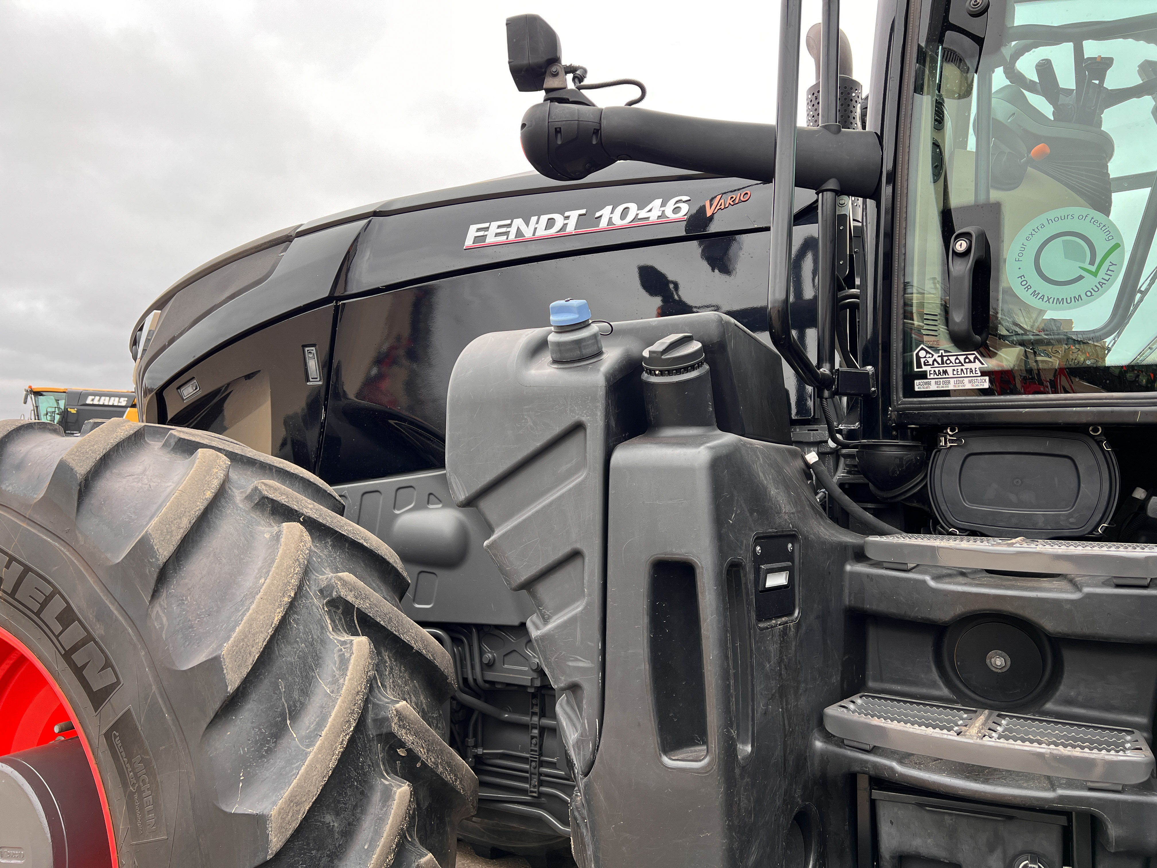 2019 Fendt 1046 Tractor