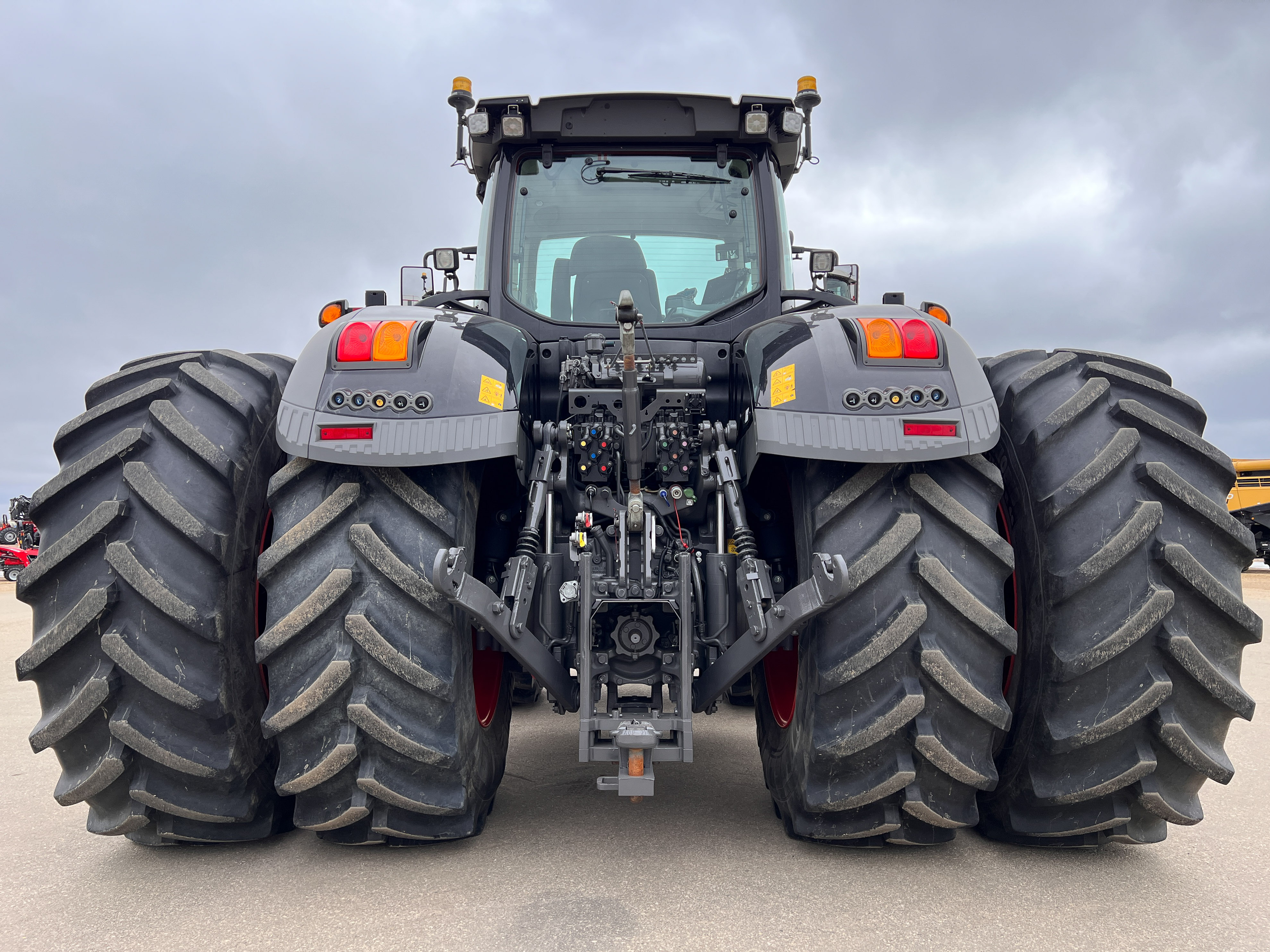 2019 Fendt 1046 Tractor