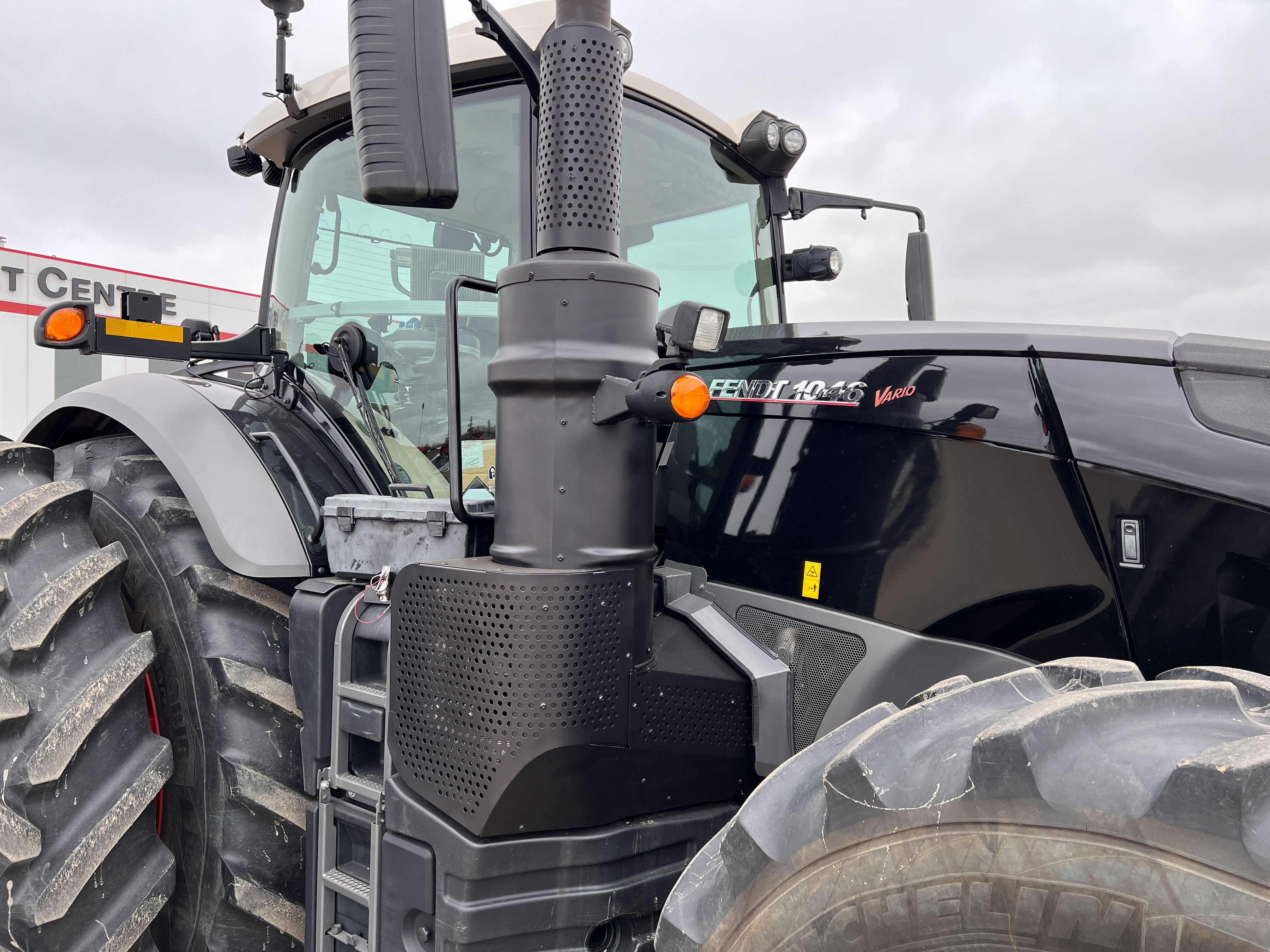 2019 Fendt 1046 Tractor