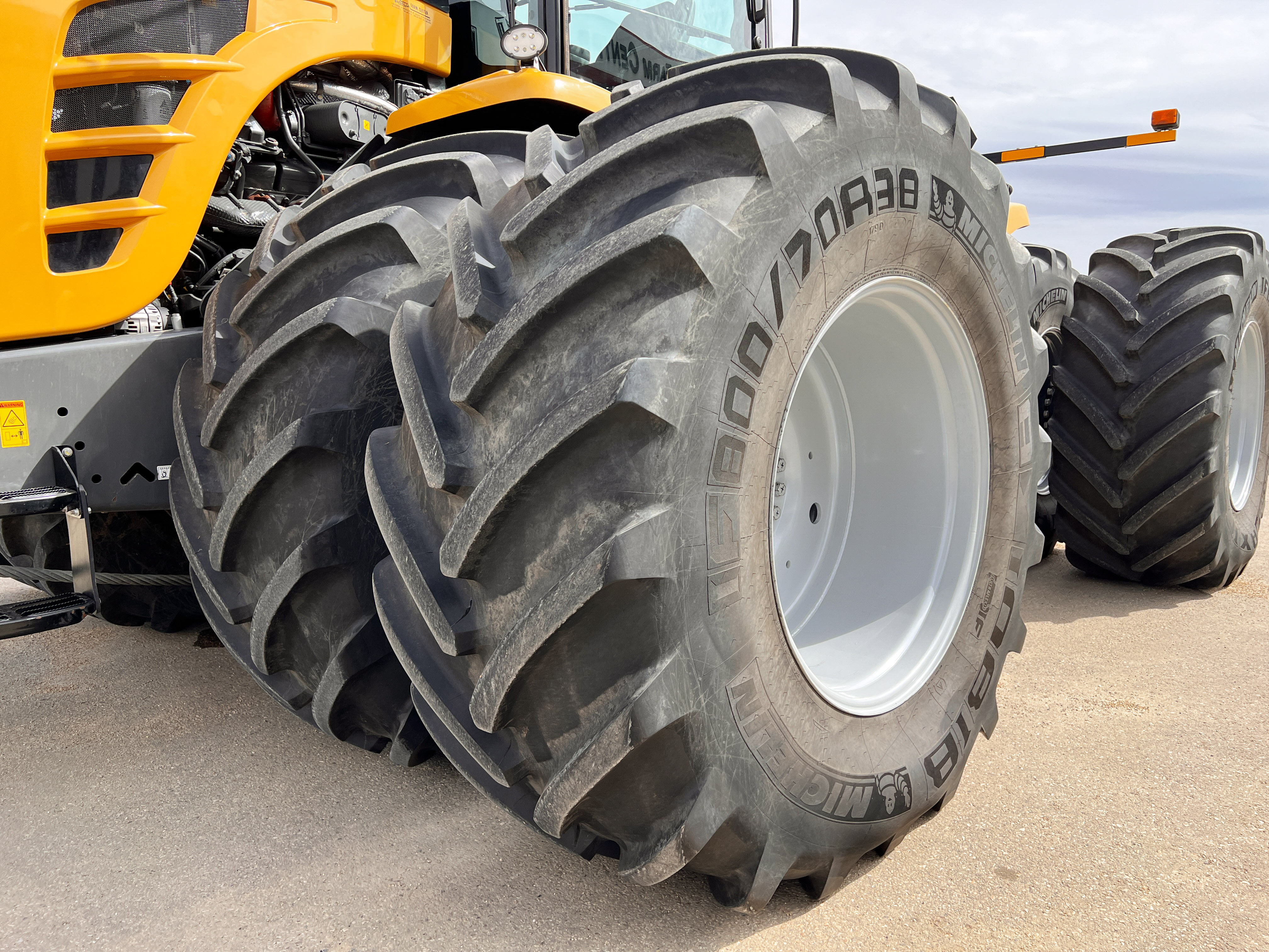 2018 Challenger MT955E Tractor