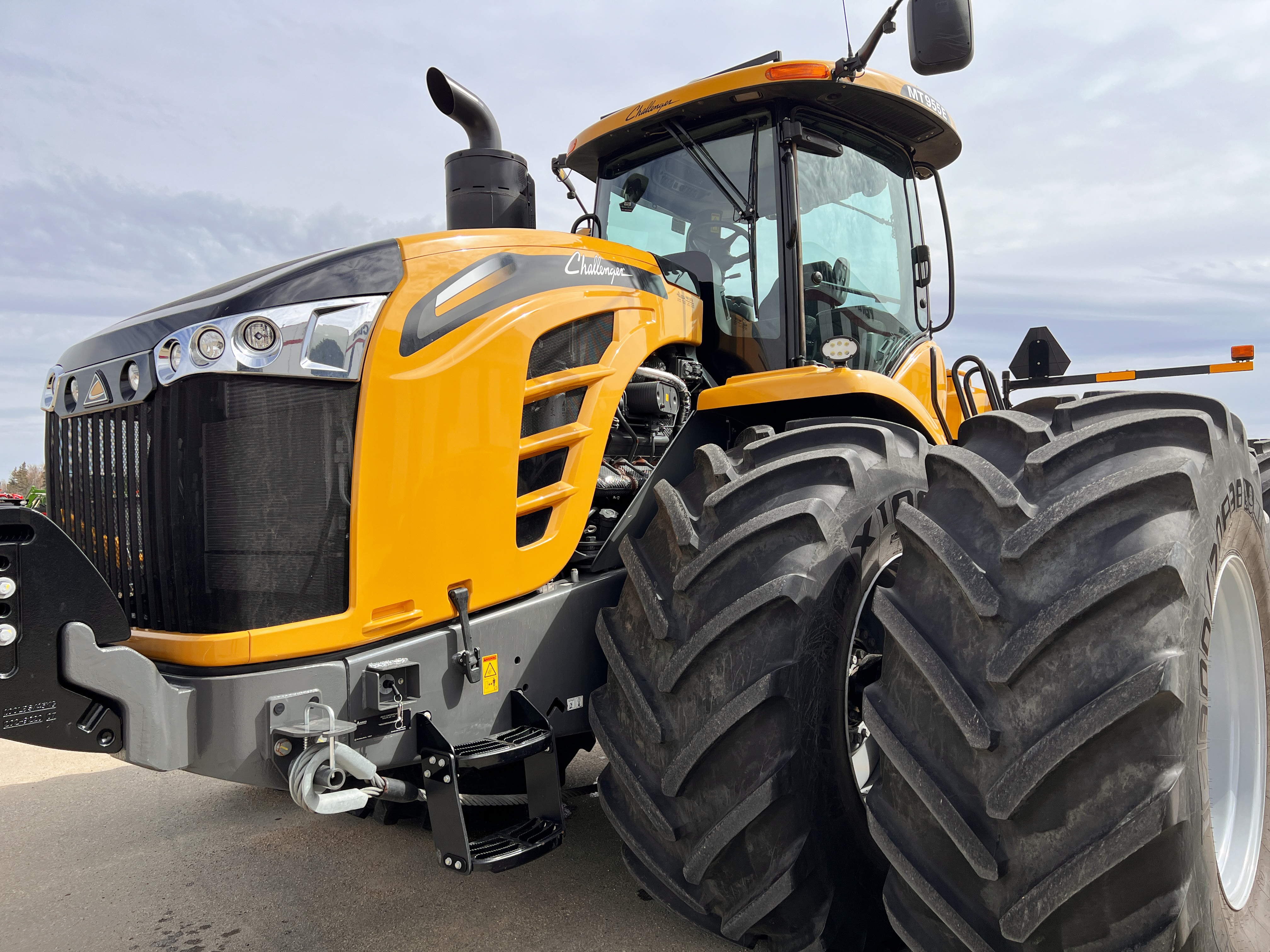 2018 Challenger MT955E Tractor