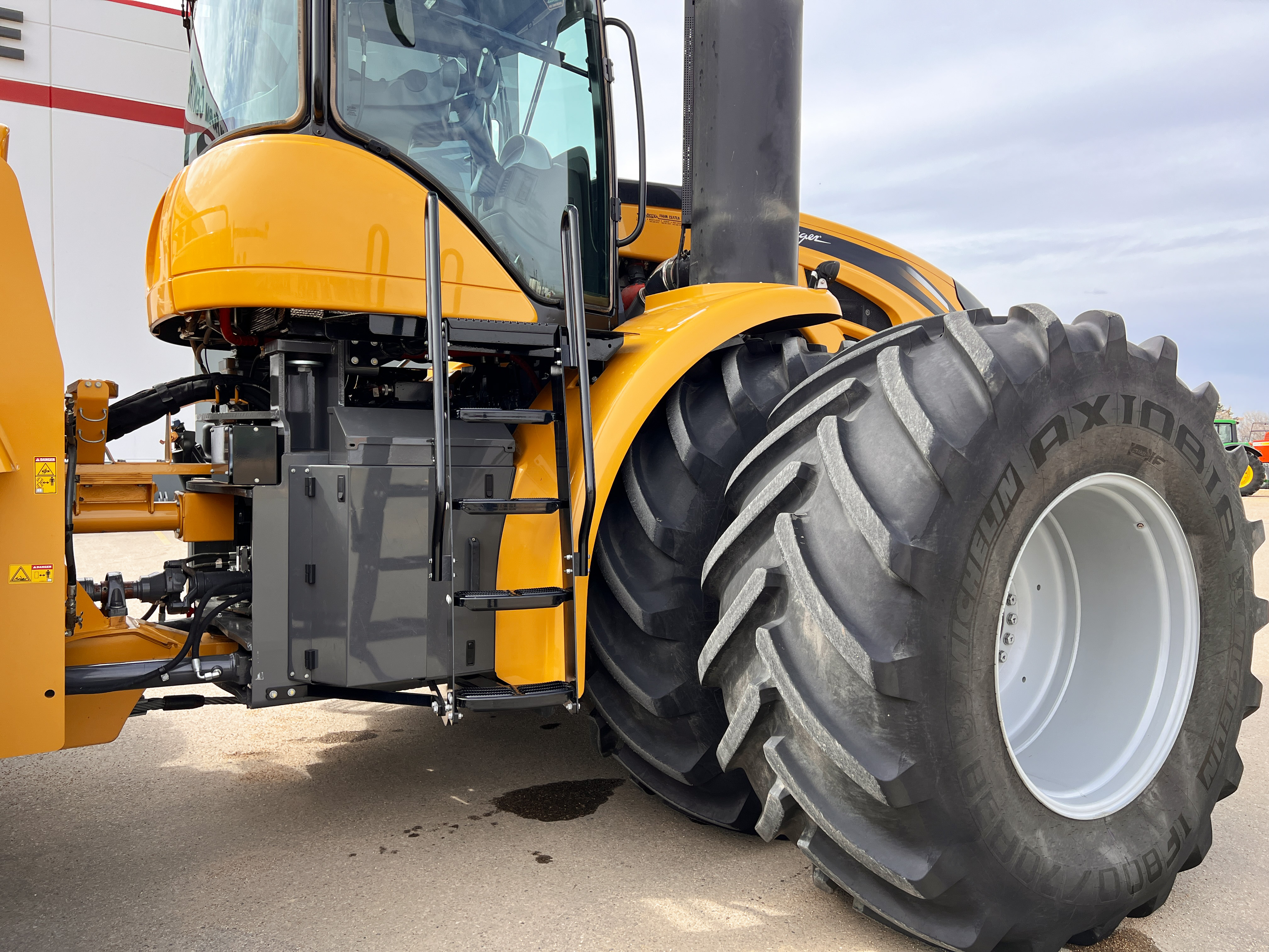 2018 Challenger MT955E Tractor