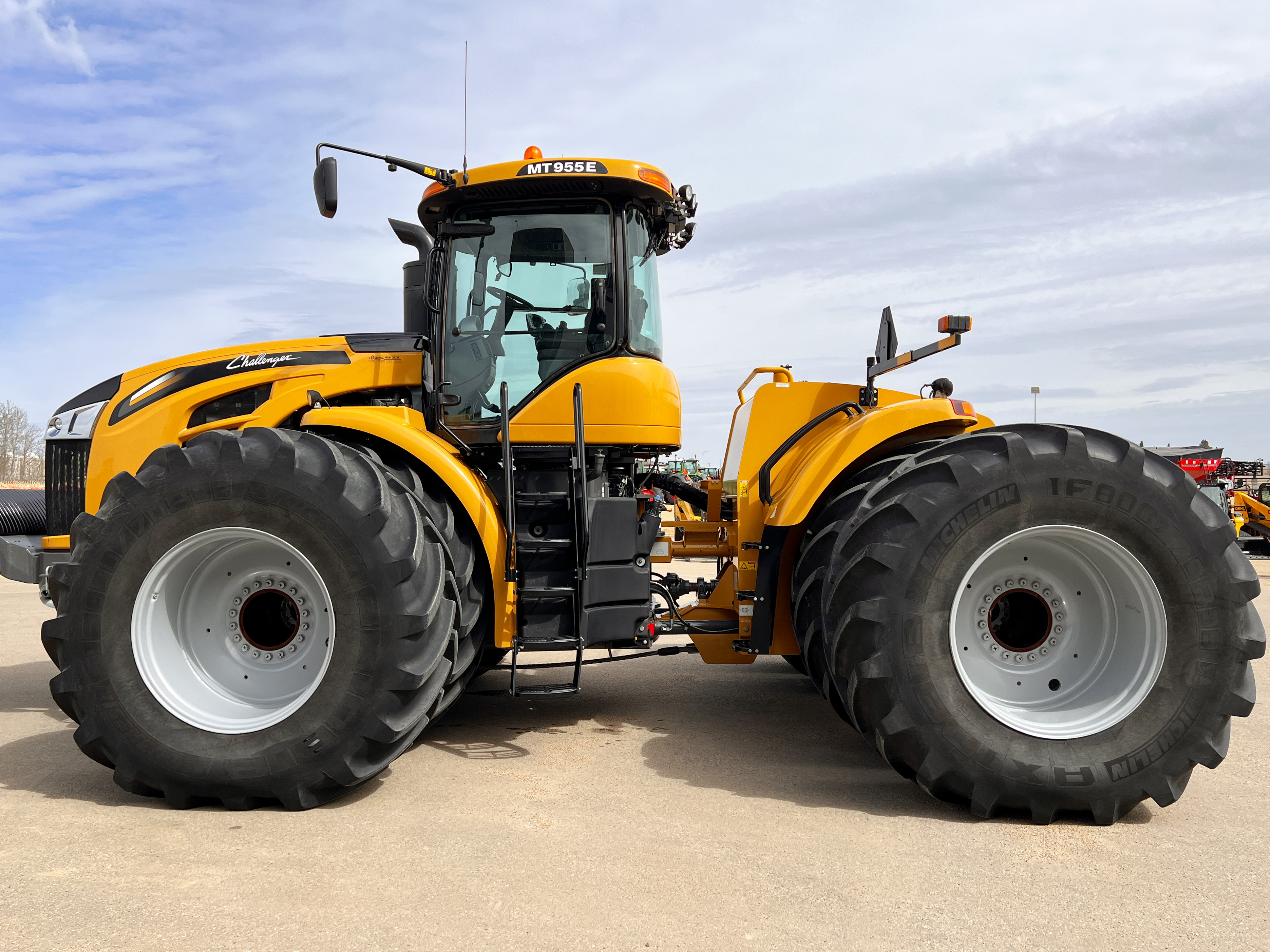 2018 Challenger MT955E Tractor