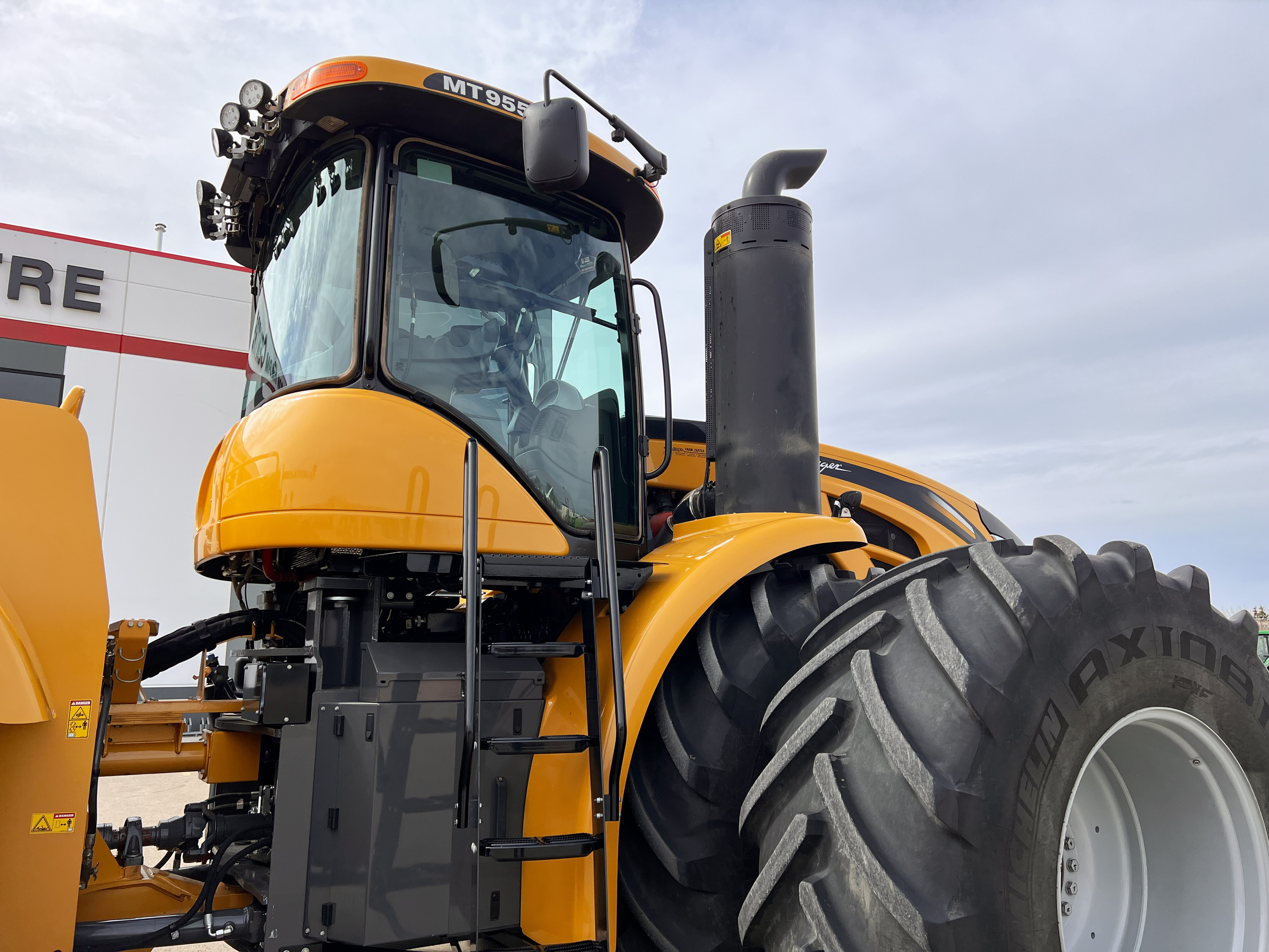 2018 Challenger MT955E Tractor