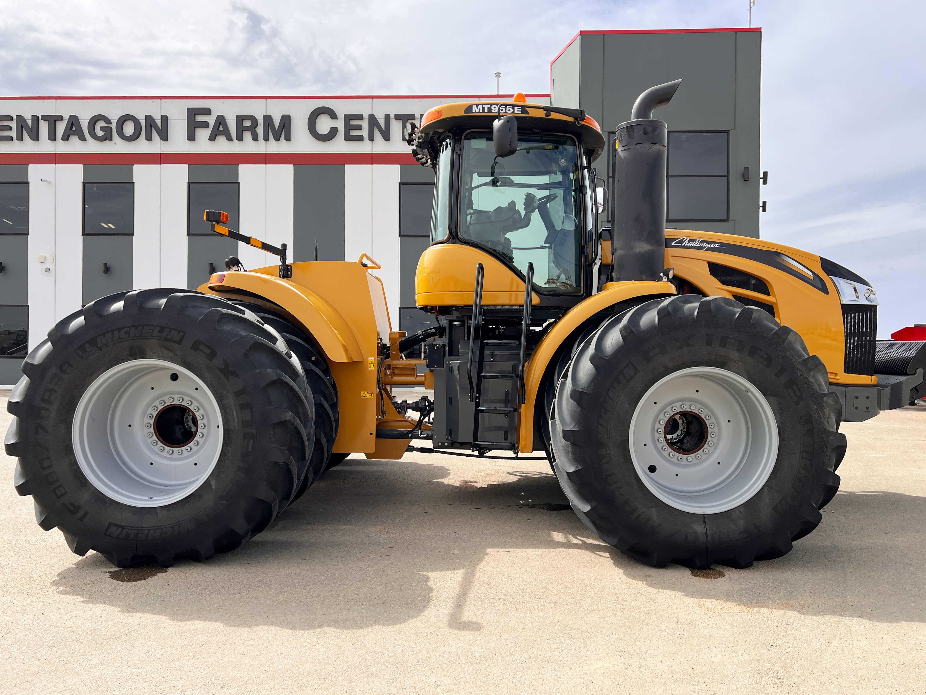 2018 Challenger MT955E Tractor