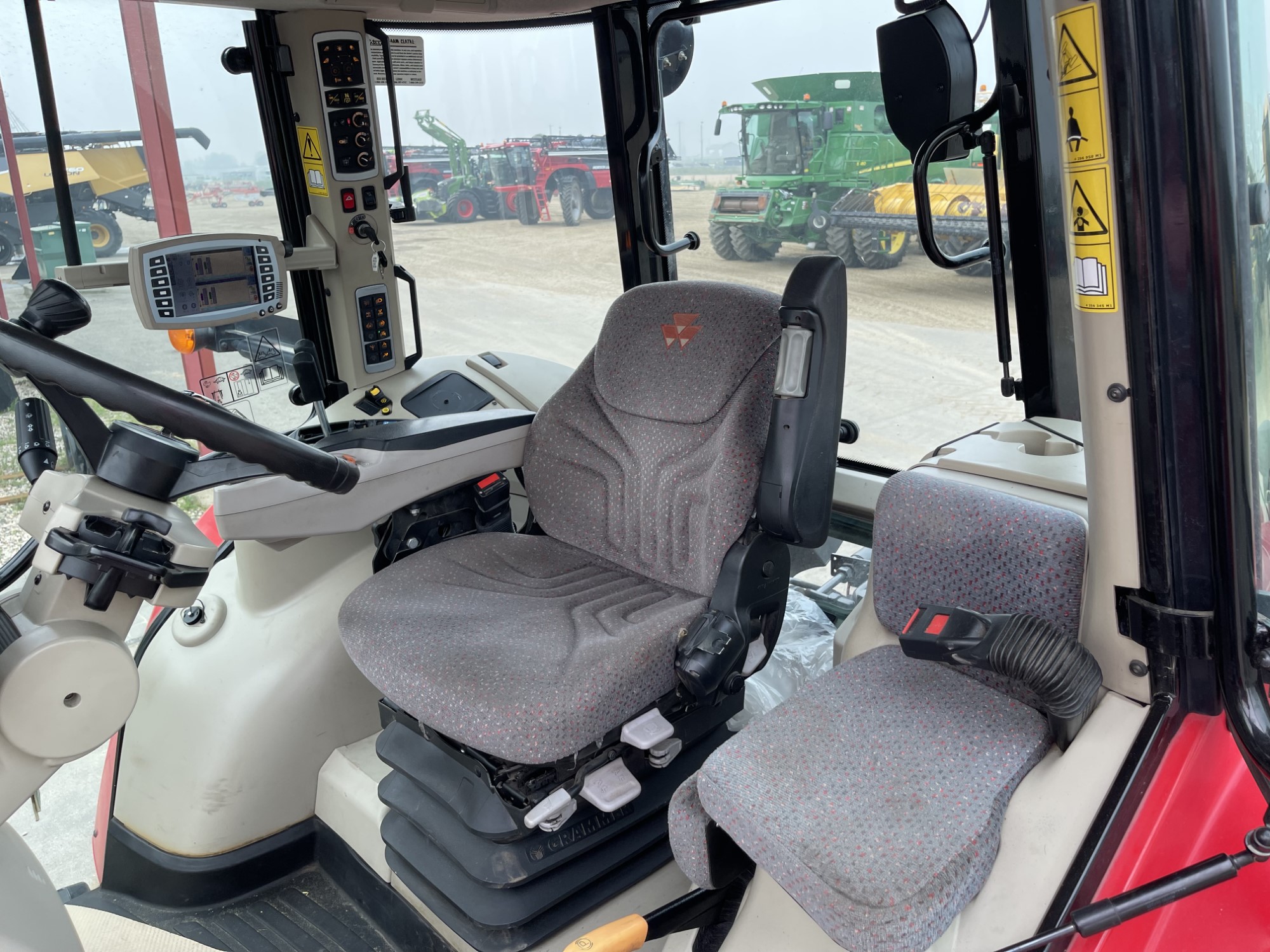 2017 Massey Ferguson 7720 Deluxe Tractor